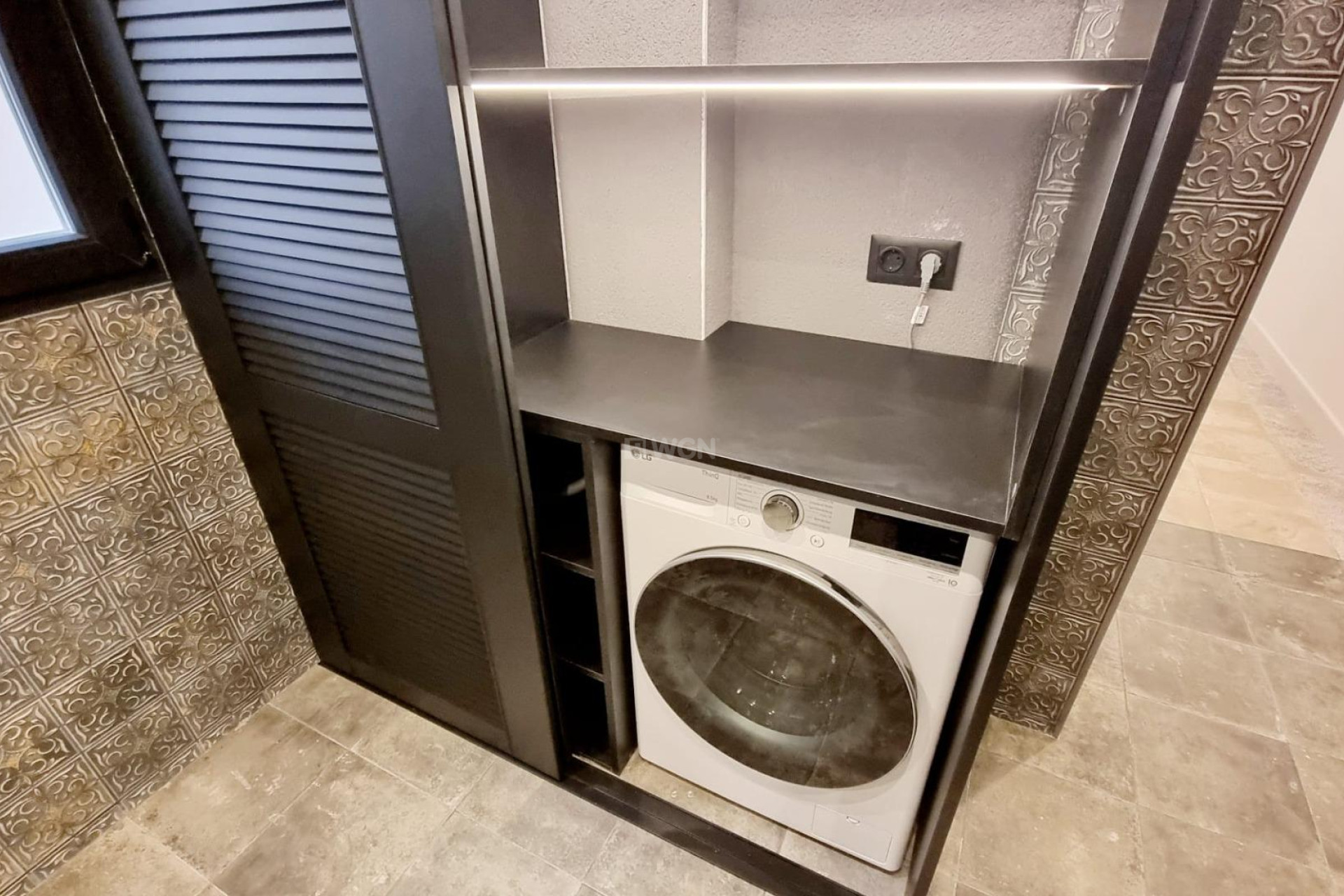 Odsprzedaż - Mieszkanie w bloku - Torrevieja