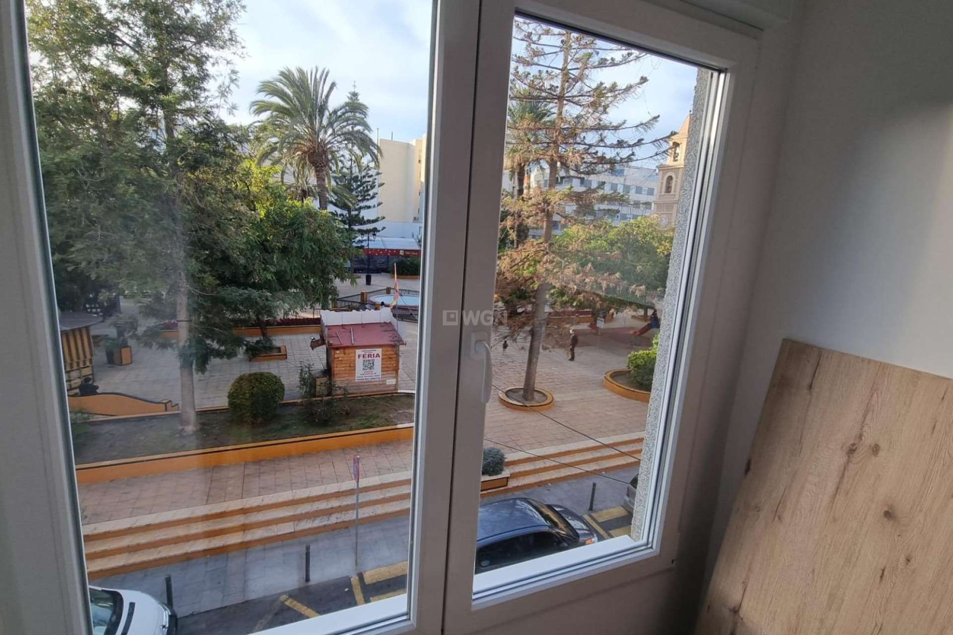 Odsprzedaż - Mieszkanie w bloku - Torrevieja