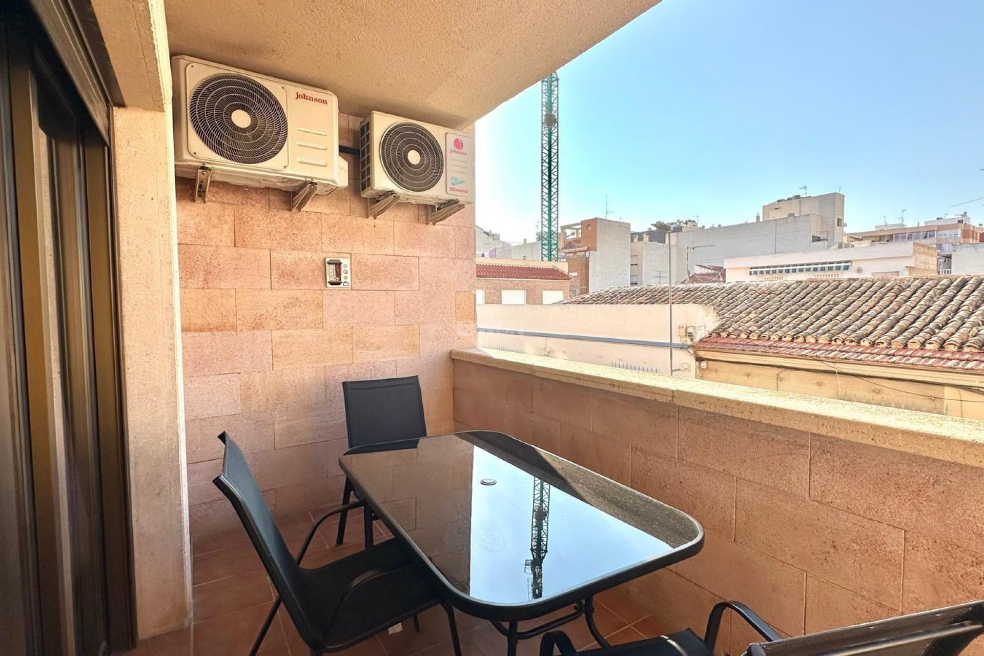 Odsprzedaż - Mieszkanie w bloku - Torrevieja