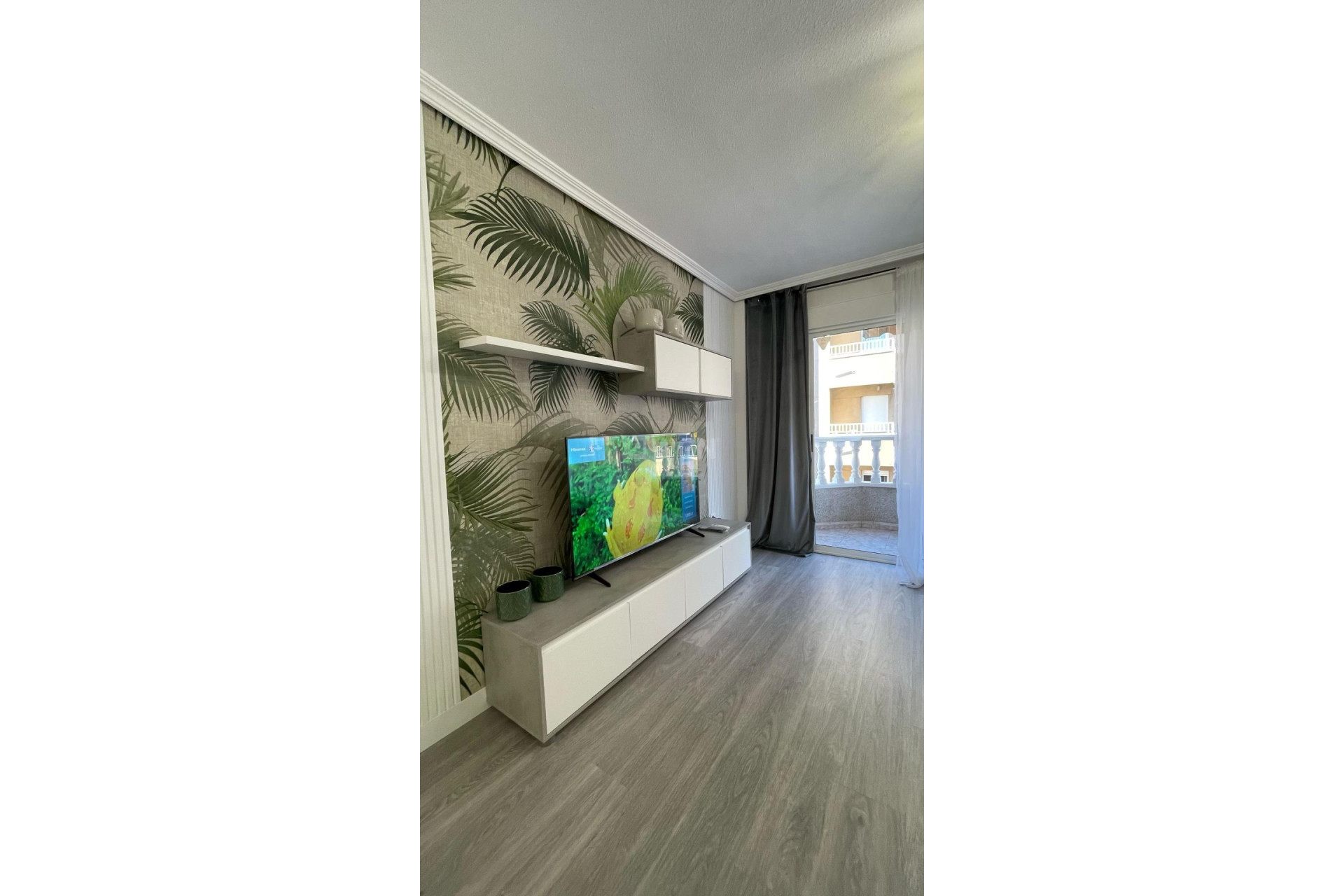 Odsprzedaż - Mieszkanie w bloku - Torrevieja