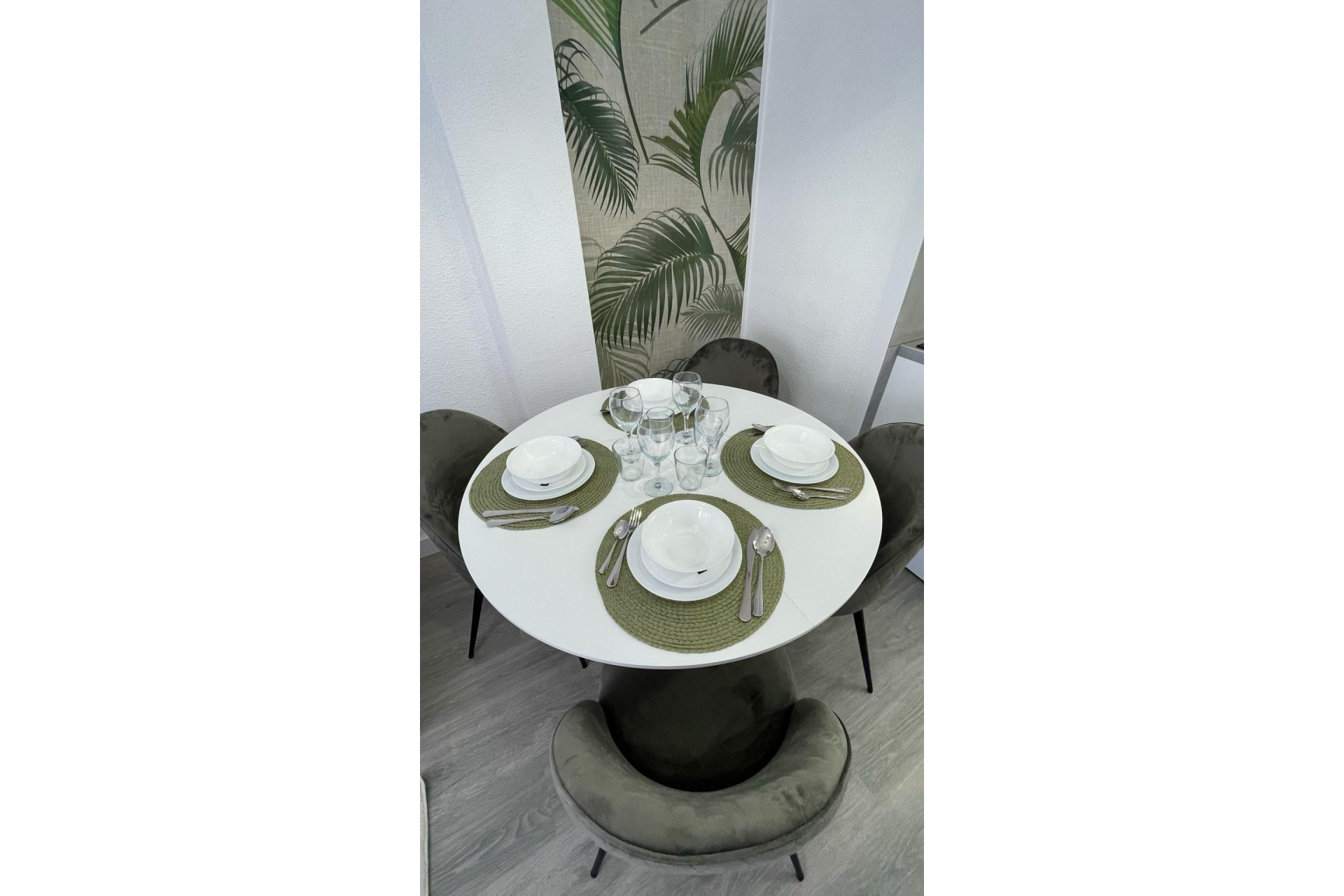 Odsprzedaż - Mieszkanie w bloku - Torrevieja