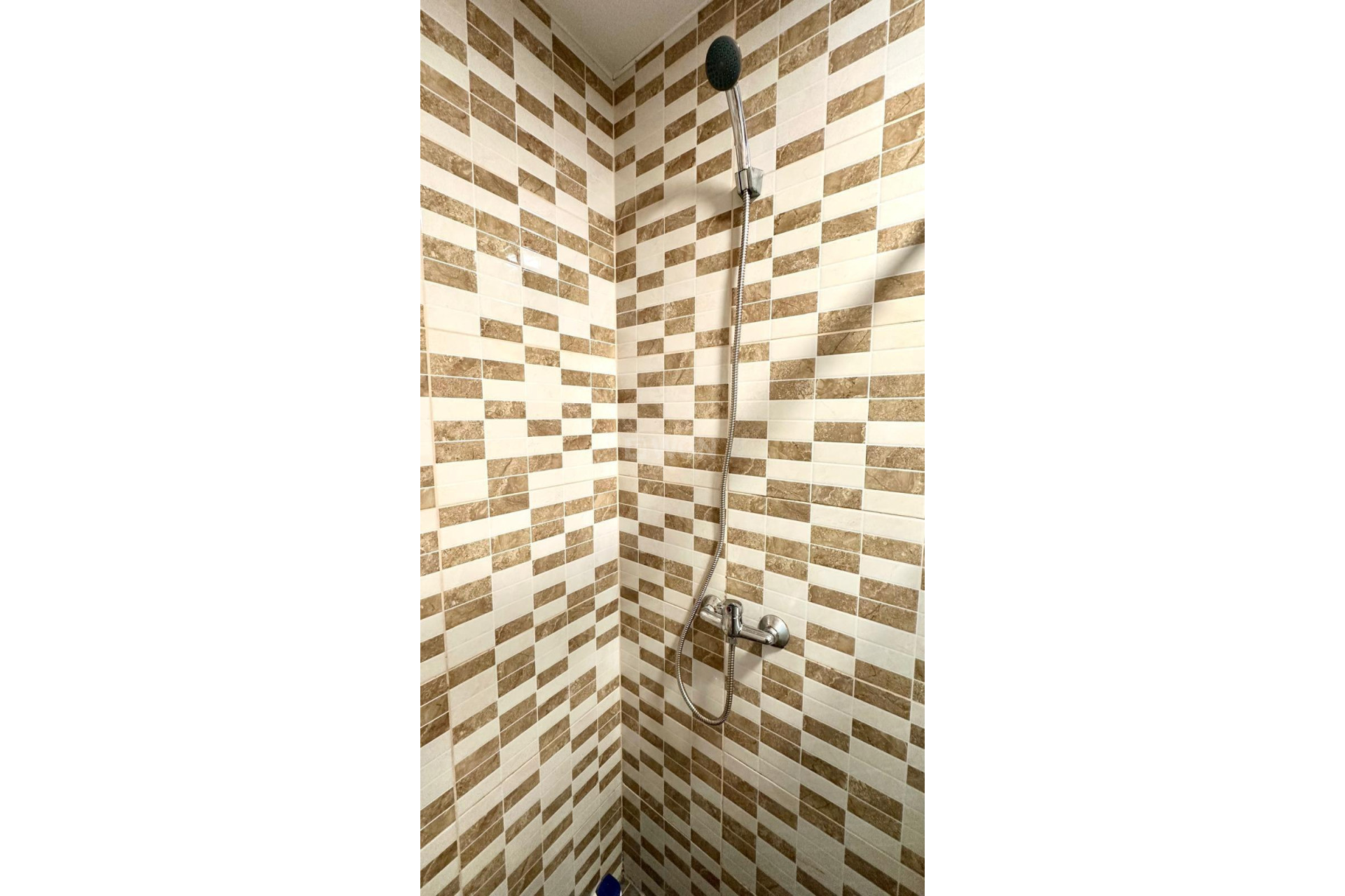 Odsprzedaż - Mieszkanie w bloku - Torrevieja