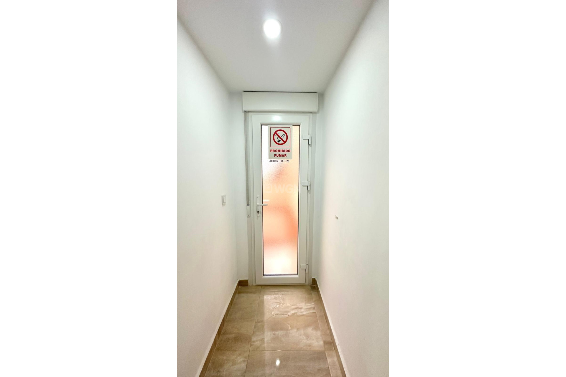 Odsprzedaż - Mieszkanie w bloku - Torrevieja