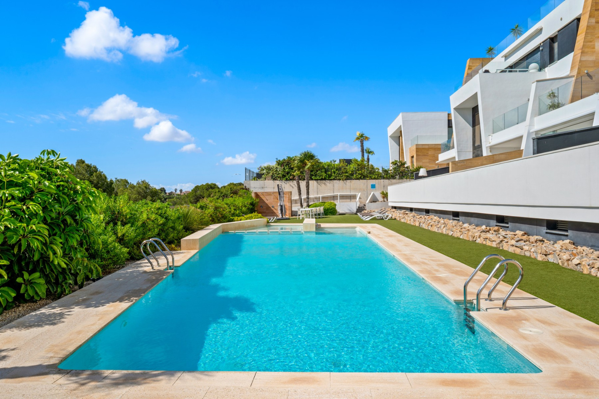 Odsprzedaż - Mieszkanie w bloku - Villamartin - Costa Blanca