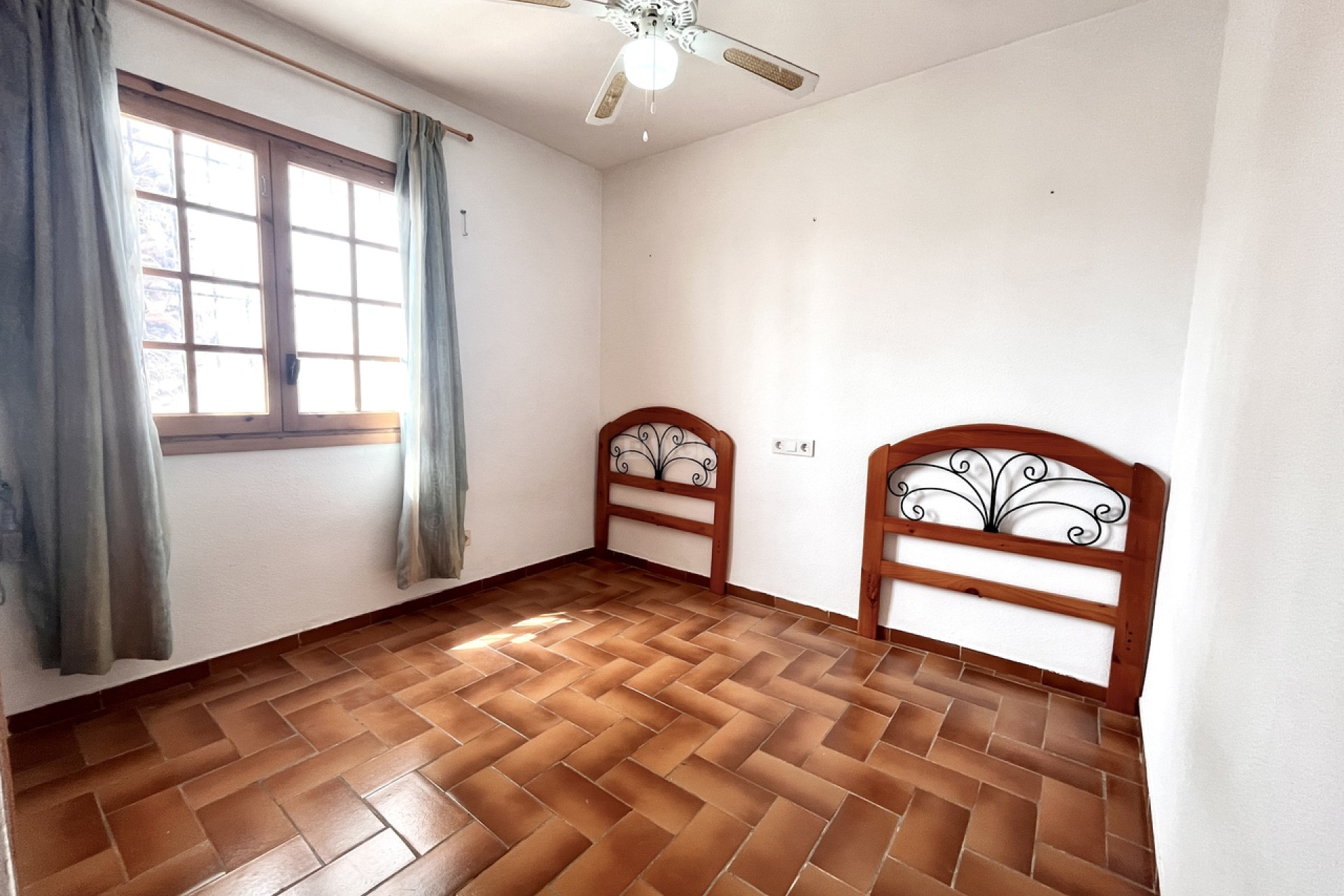 Odsprzedaż - Mieszkanie w bloku - Villamartin - Costa Blanca