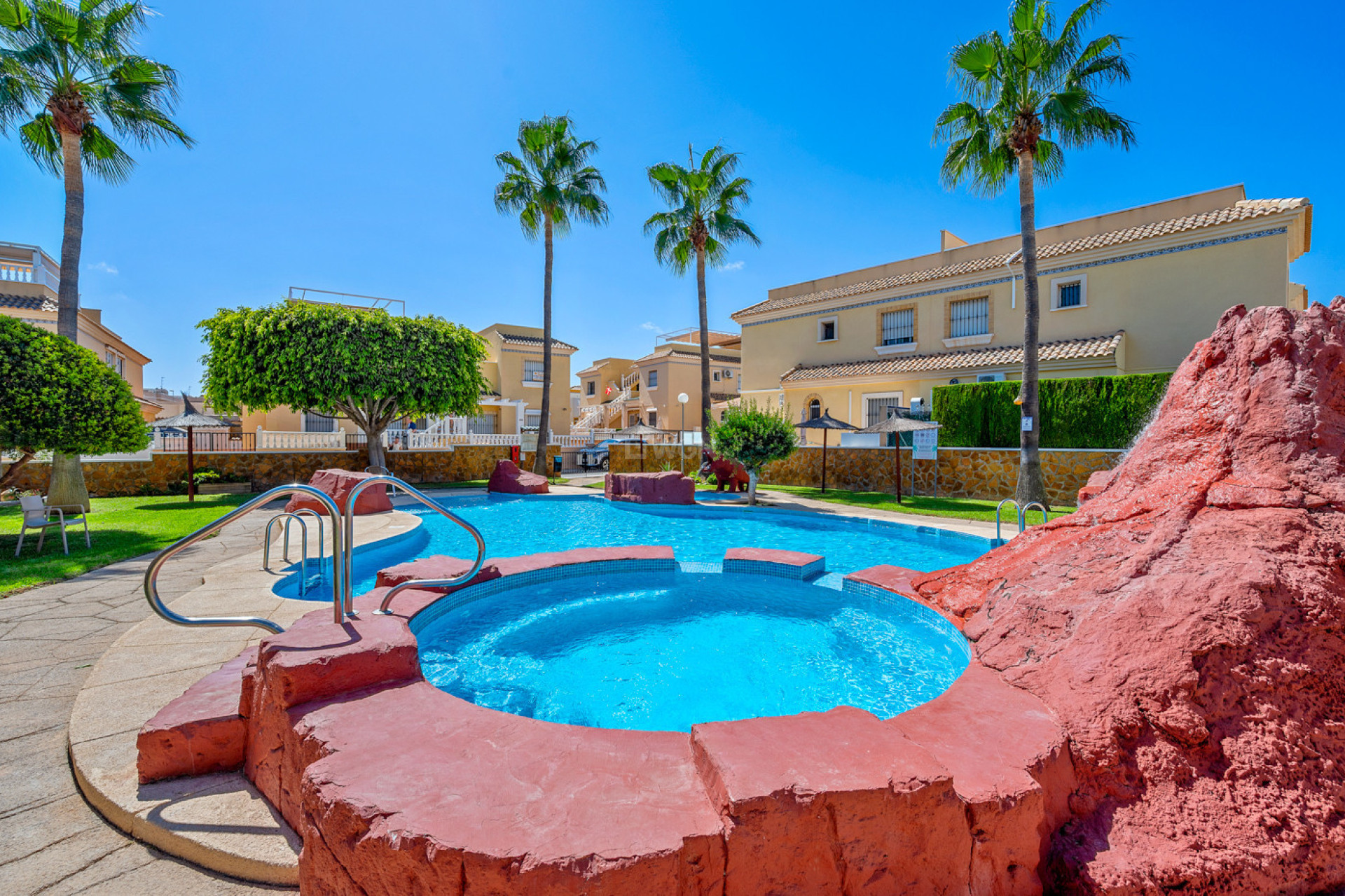 Odsprzedaż - Mieszkanie w bloku - Villamartin - Costa Blanca