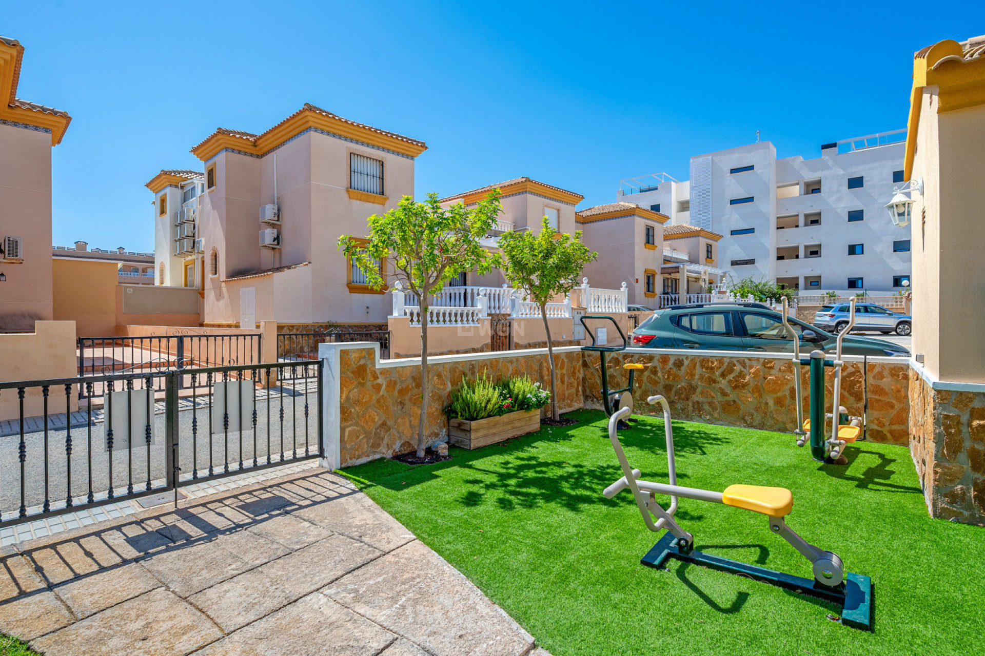 Odsprzedaż - Mieszkanie w bloku - Villamartin - Costa Blanca