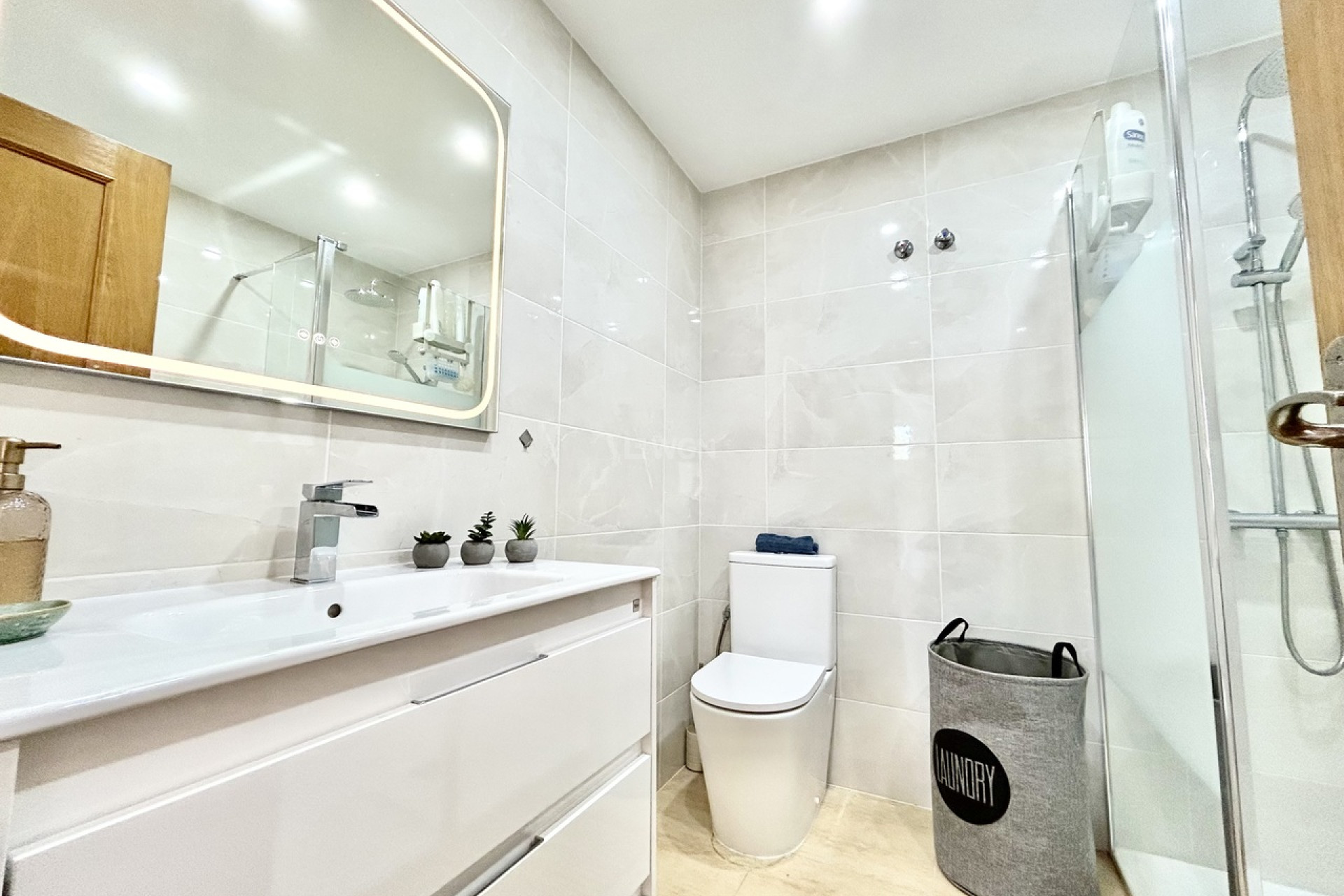 Odsprzedaż - Mieszkanie w bloku - Villamartin - Costa Blanca