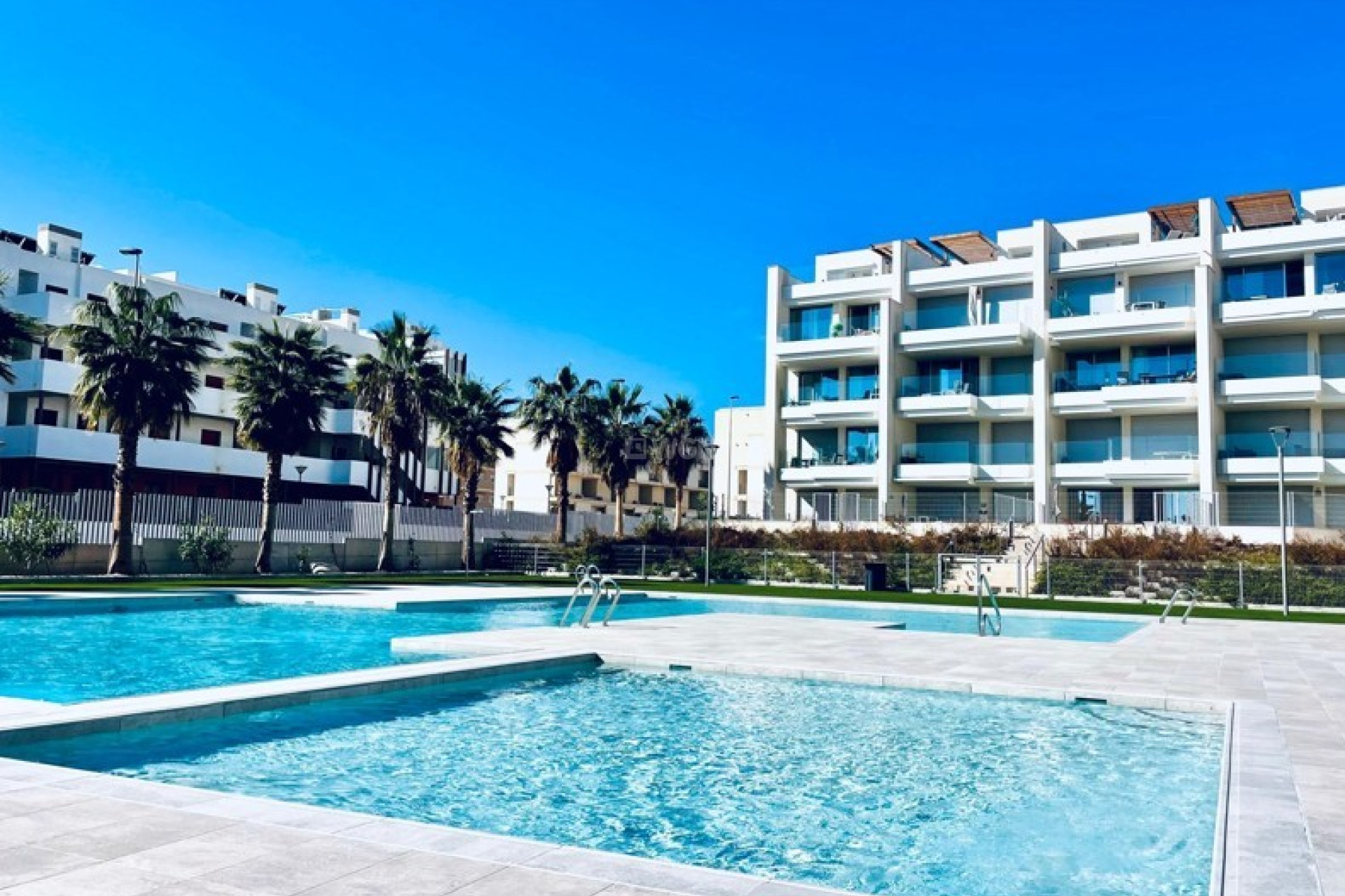 Odsprzedaż - Mieszkanie w bloku - Villamartin - Costa Blanca