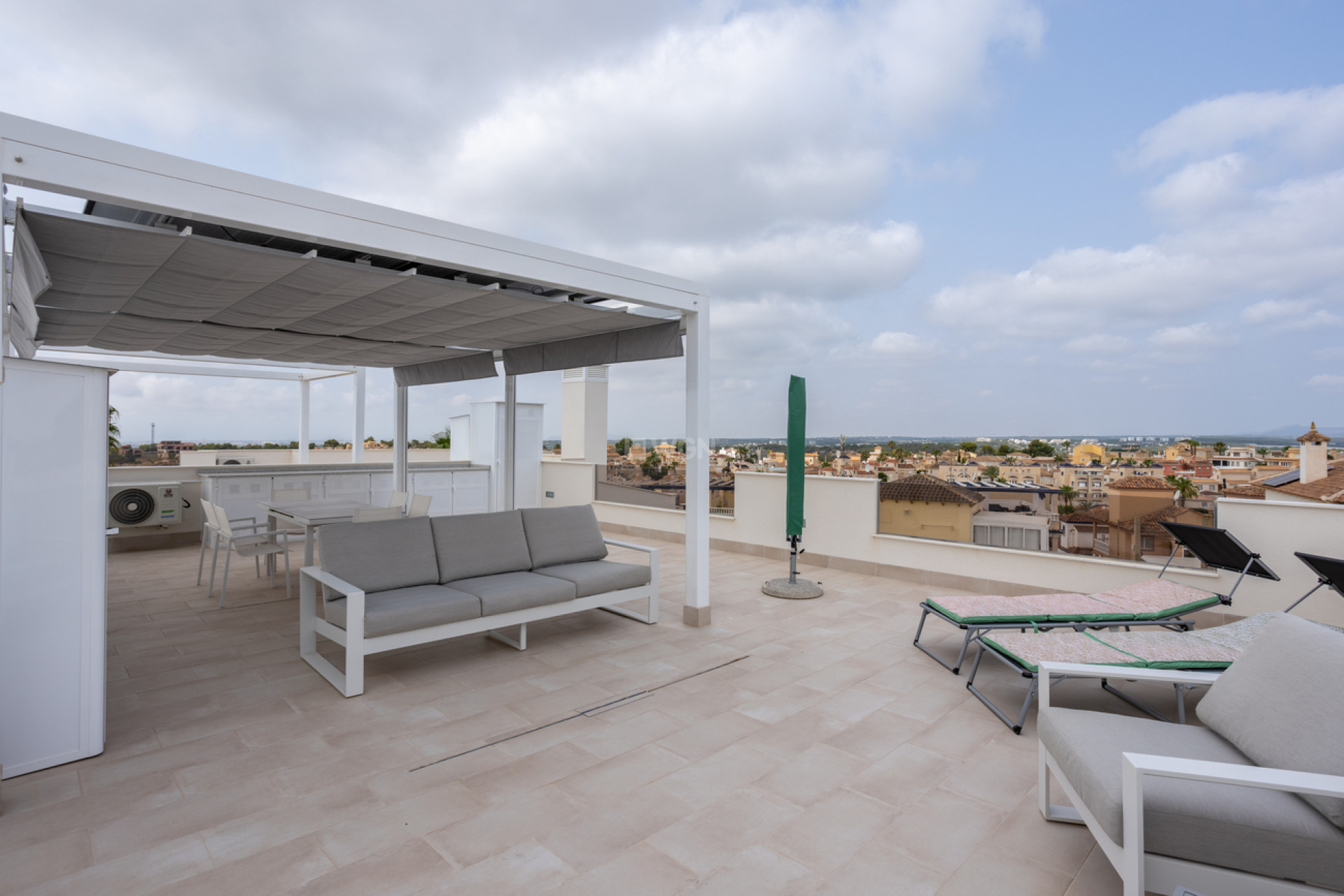 Odsprzedaż - Penthouse Penthouse - Villamartin - Costa Blanca