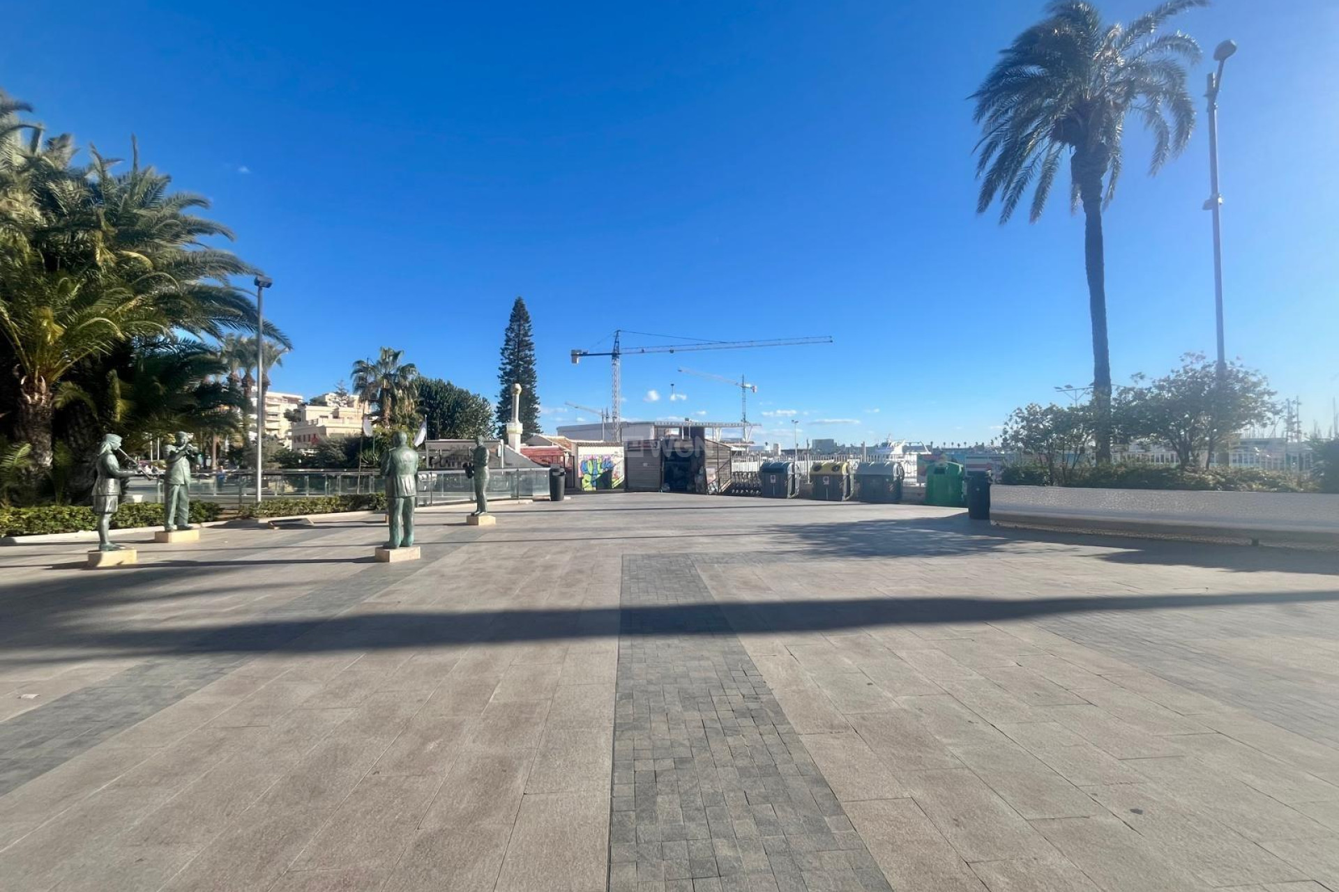 Odsprzedaż - Reklama w telewizji - Torrevieja - Centro