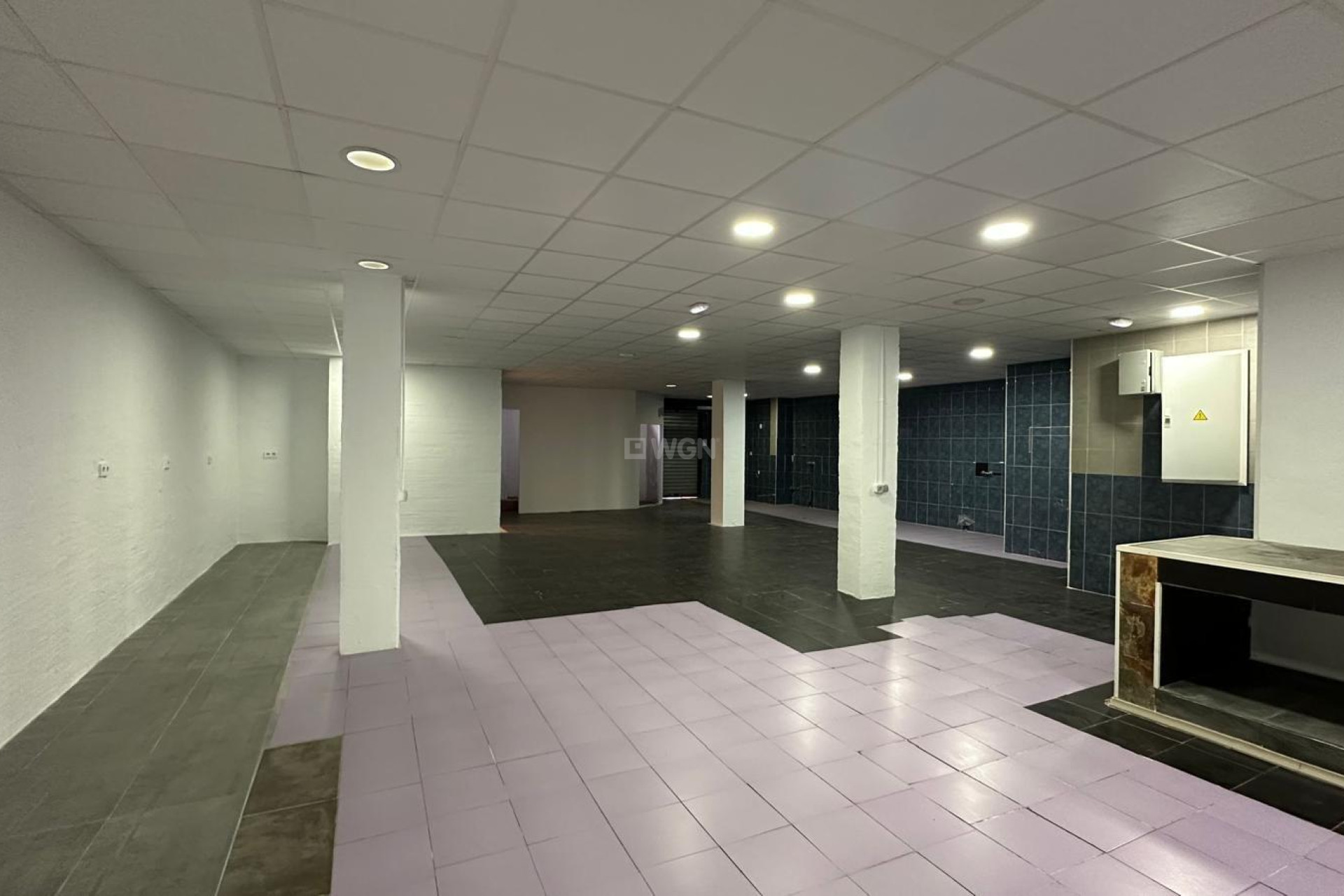 Odsprzedaż - Reklama w telewizji - Torrevieja - Paseo Maritimo