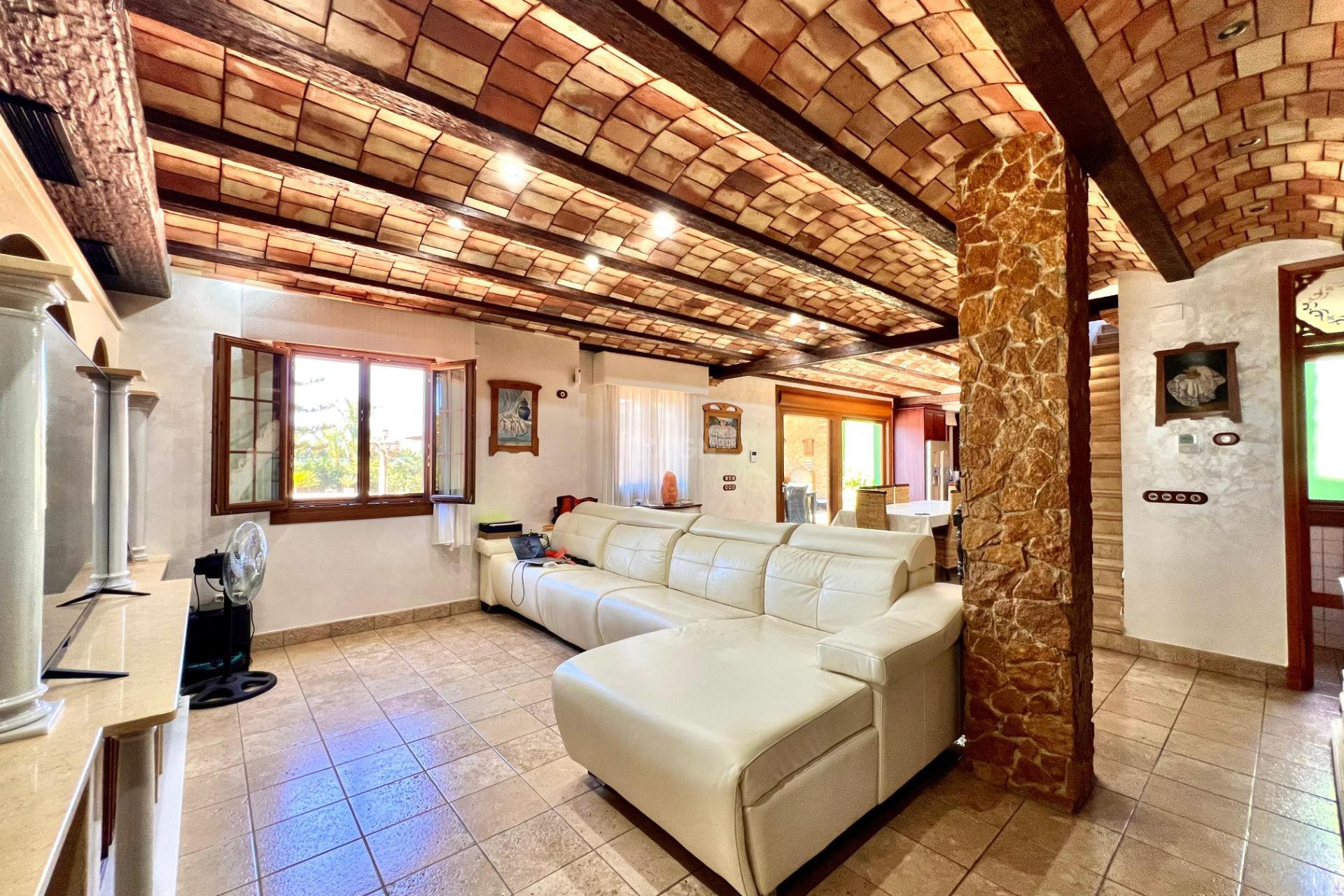 Odsprzedaż - Villa - Almoradí - Comunidad Valenciana