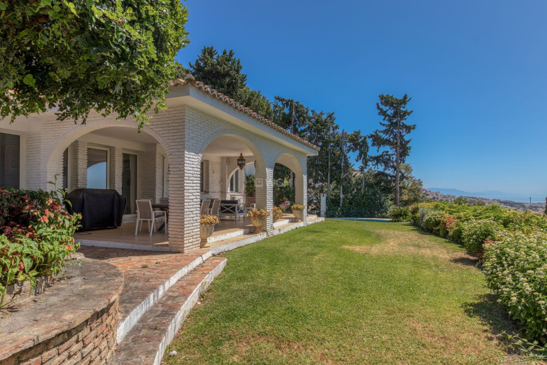 Odsprzedaż - Villa - Benalmadena - Costa del Sol