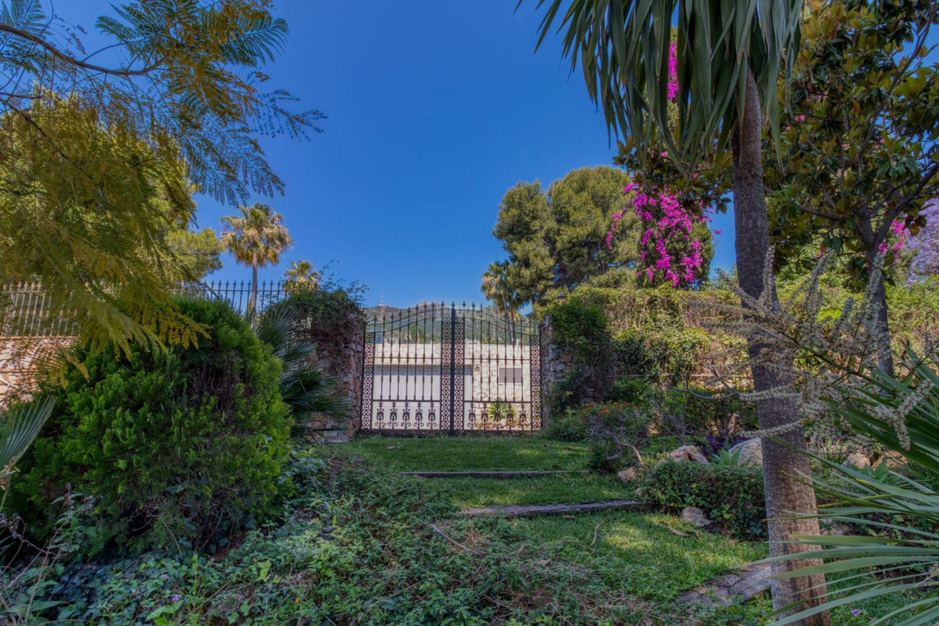 Odsprzedaż - Villa - Benalmadena - Costa del Sol