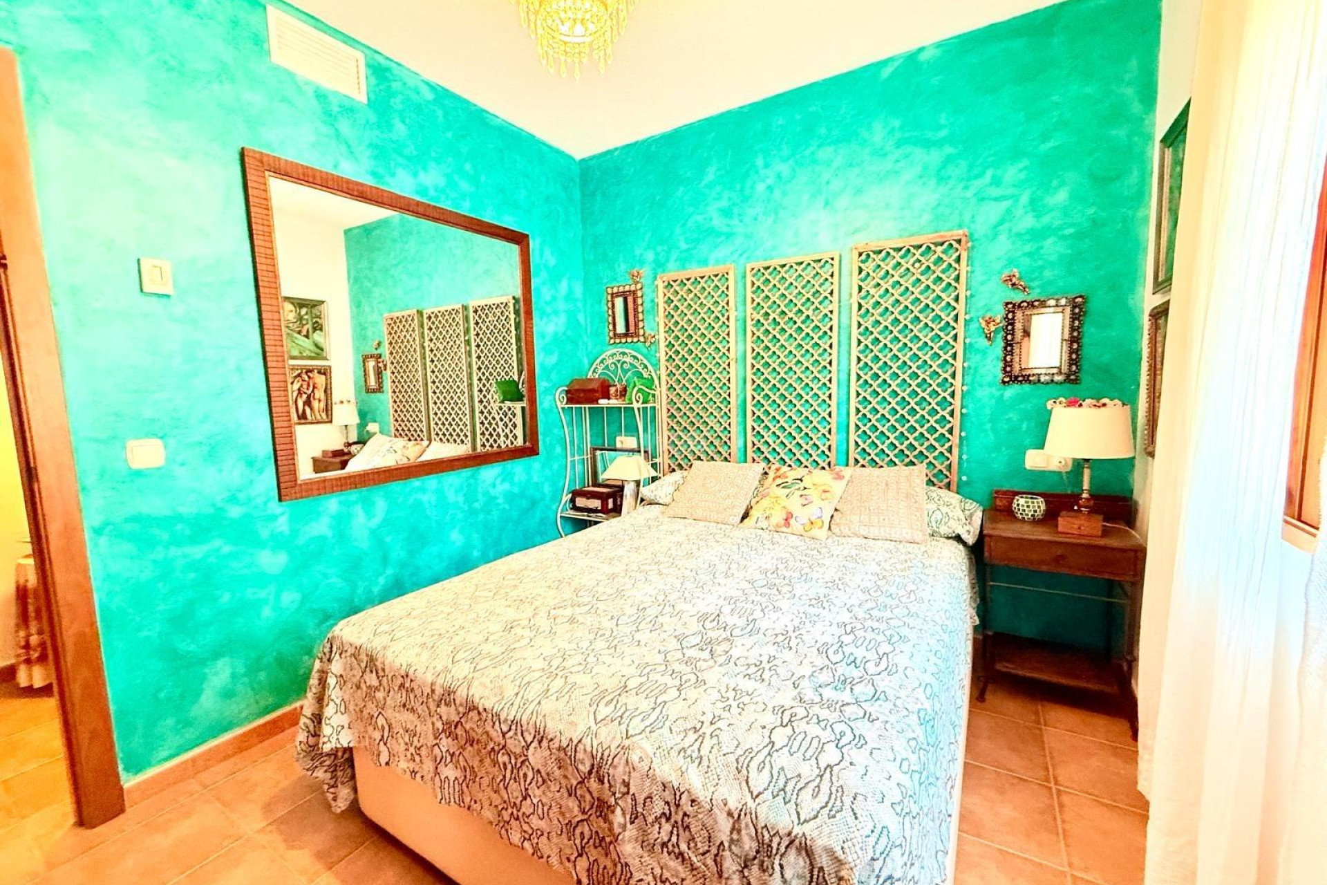 Odsprzedaż - Villa - Benferri