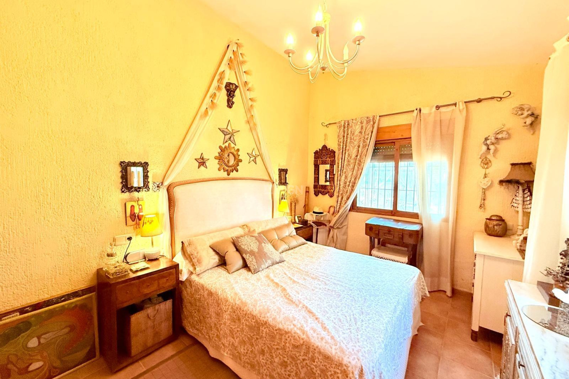 Odsprzedaż - Villa - Benferri