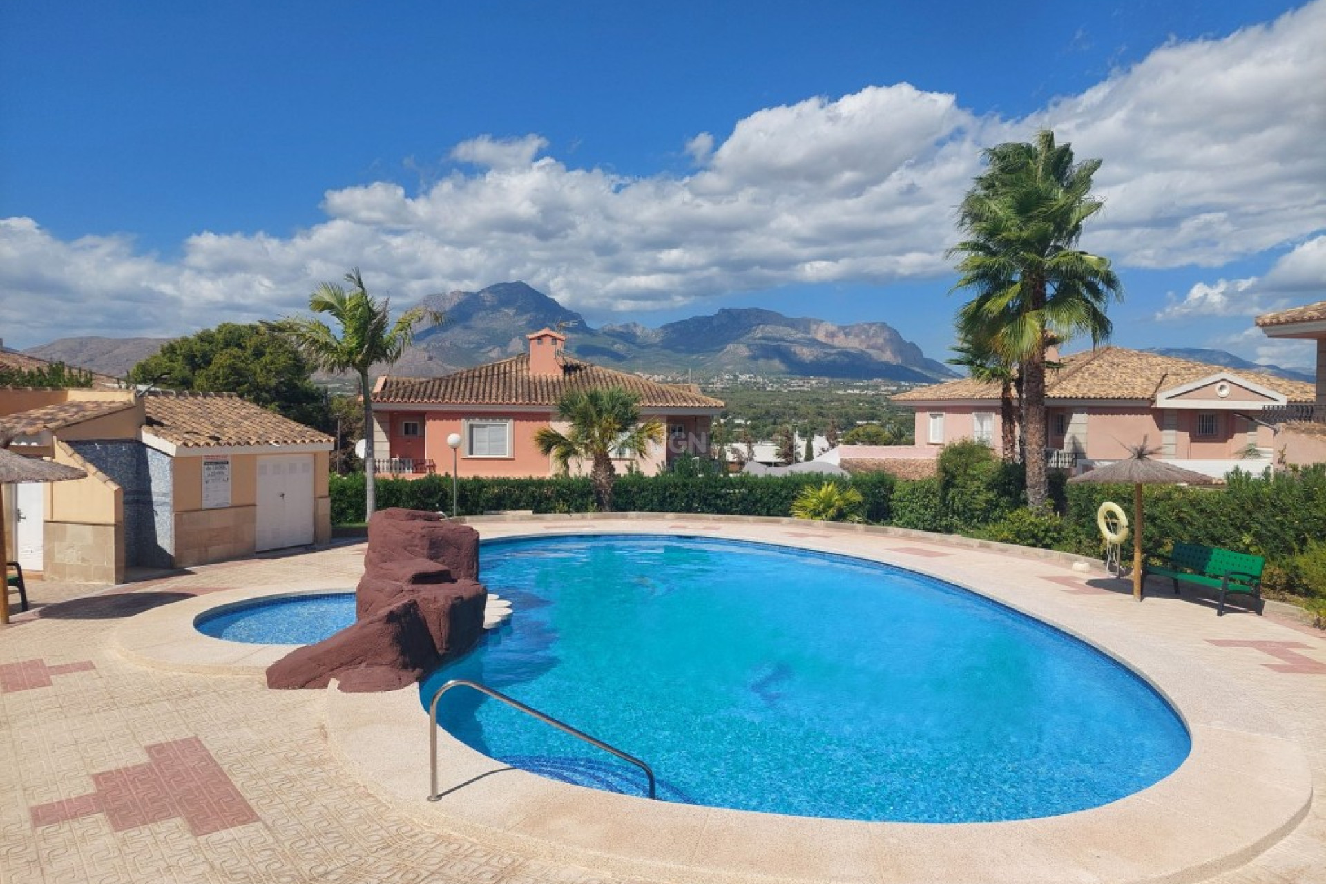 Odsprzedaż - Villa - Benidorm - Costa Blanca