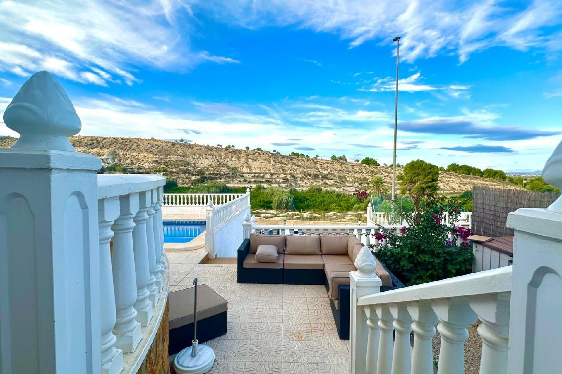 Odsprzedaż - Villa - Bigastro - Comunidad Valenciana