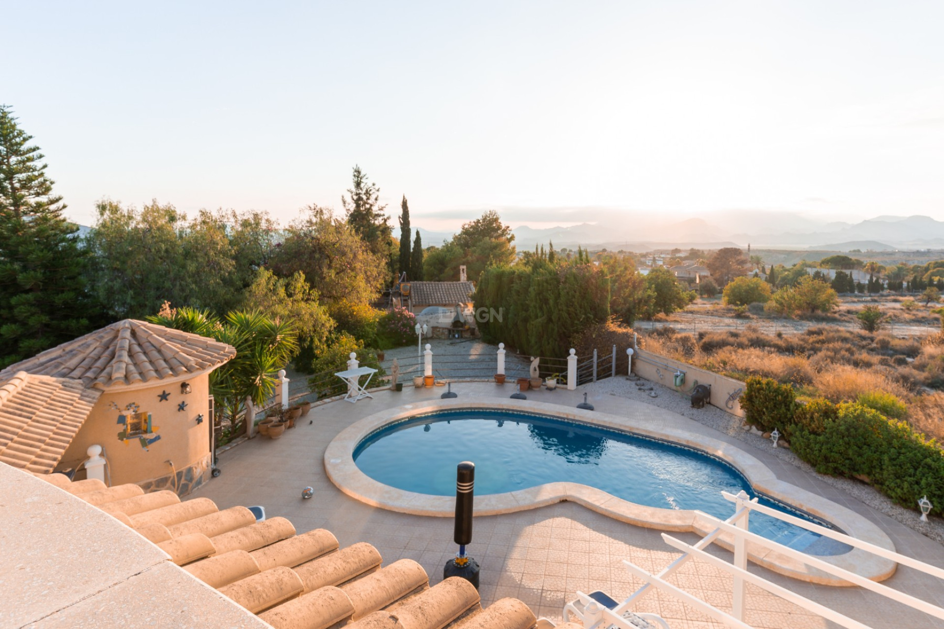 Odsprzedaż - Villa - Busot - Costa Blanca