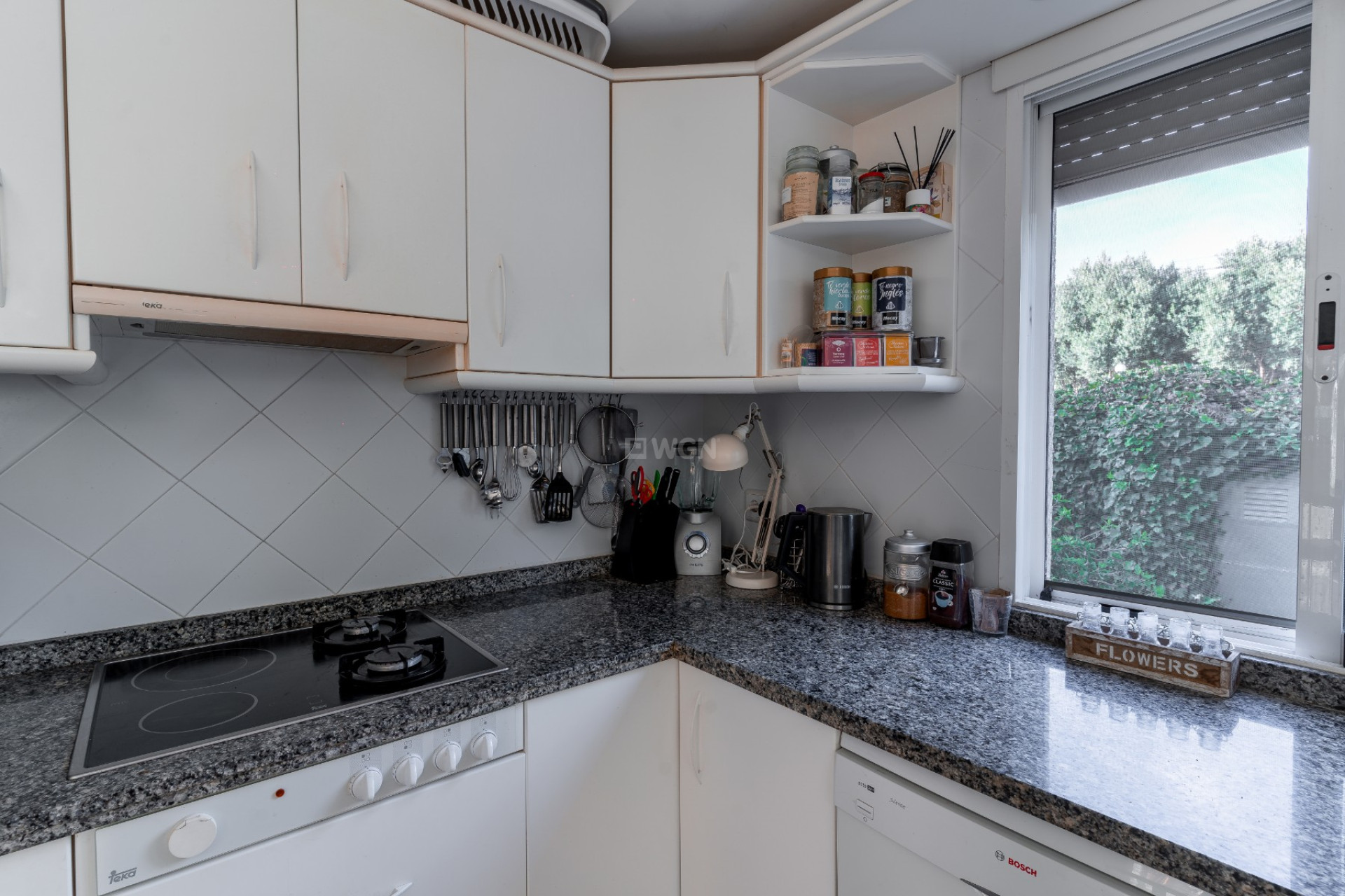 Odsprzedaż - Villa - Busot - Costa Blanca