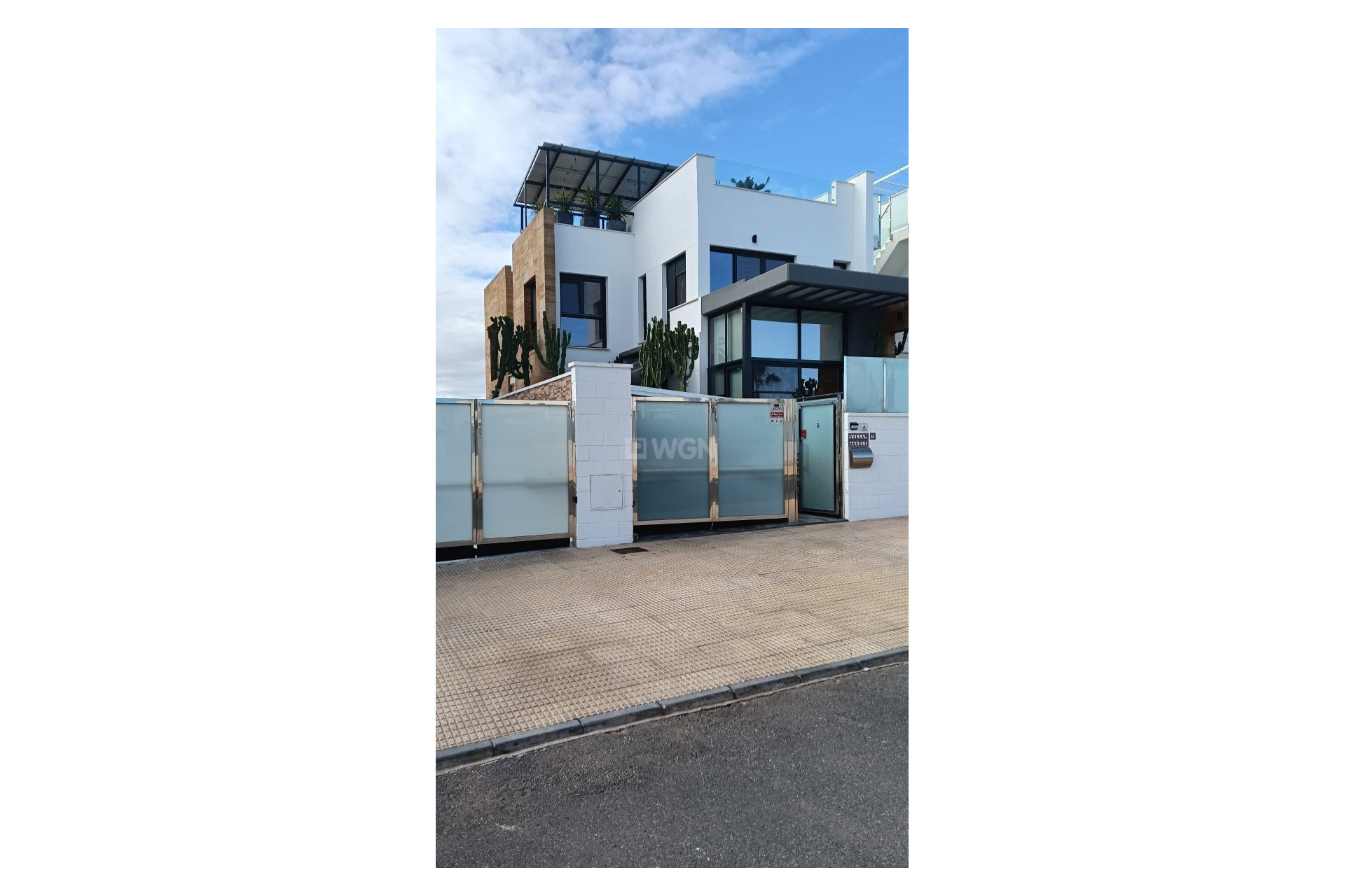 Odsprzedaż - Villa - Cabo Roig - Costa Blanca