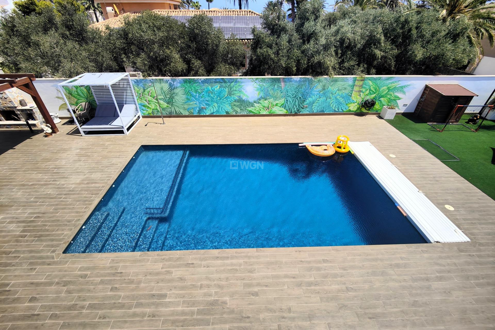 Odsprzedaż - Villa - Cabo Roig - Costa Blanca