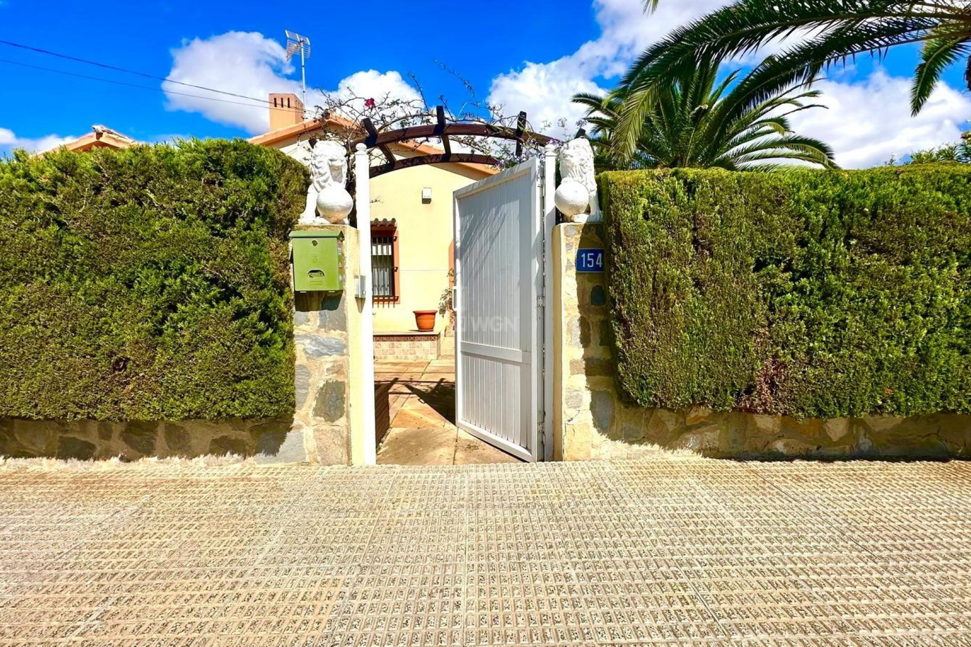 Odsprzedaż - Villa - Cabo Roig - Costa Blanca