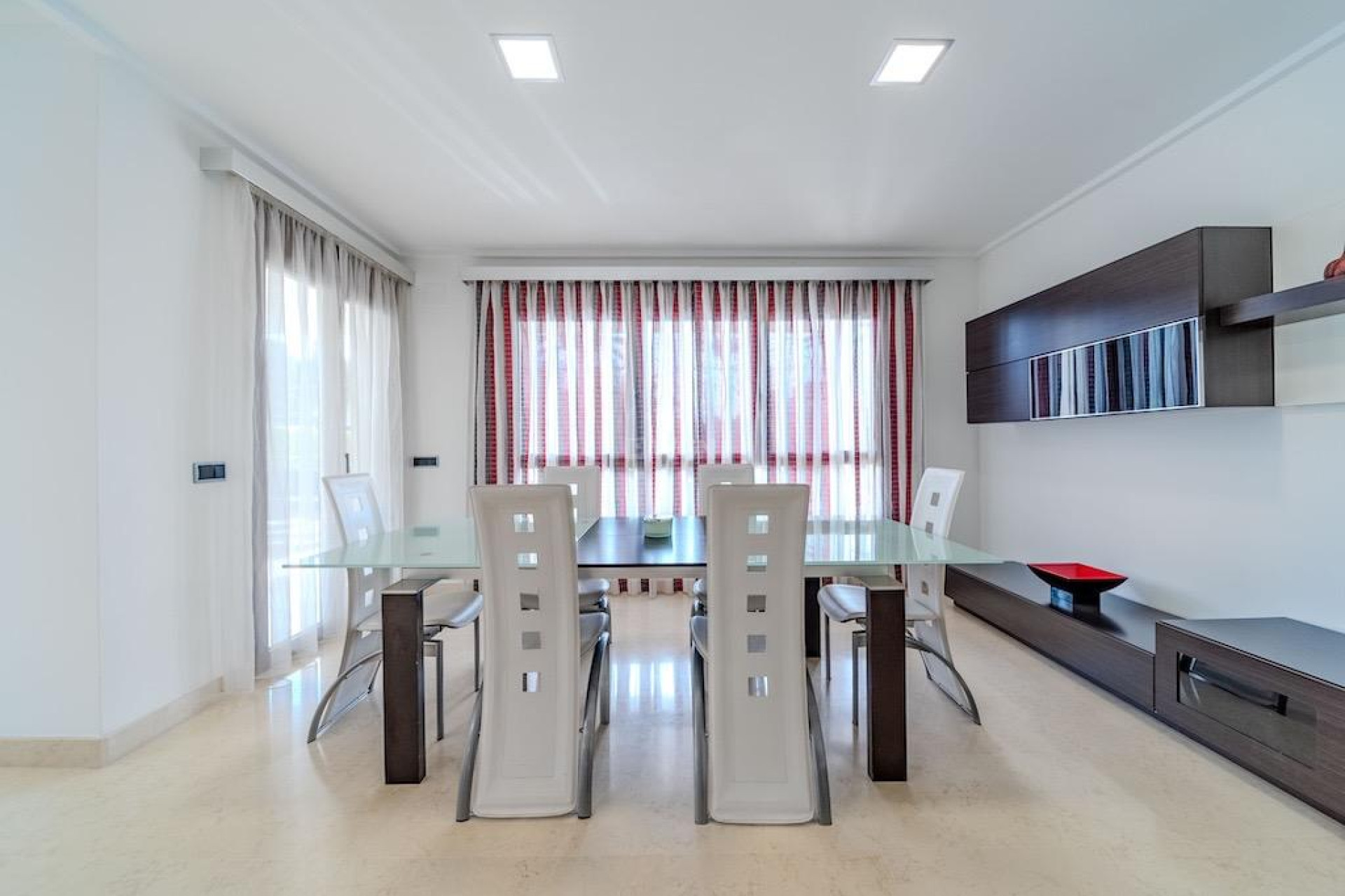 Odsprzedaż - Villa - Cabo Roig - Costa Blanca