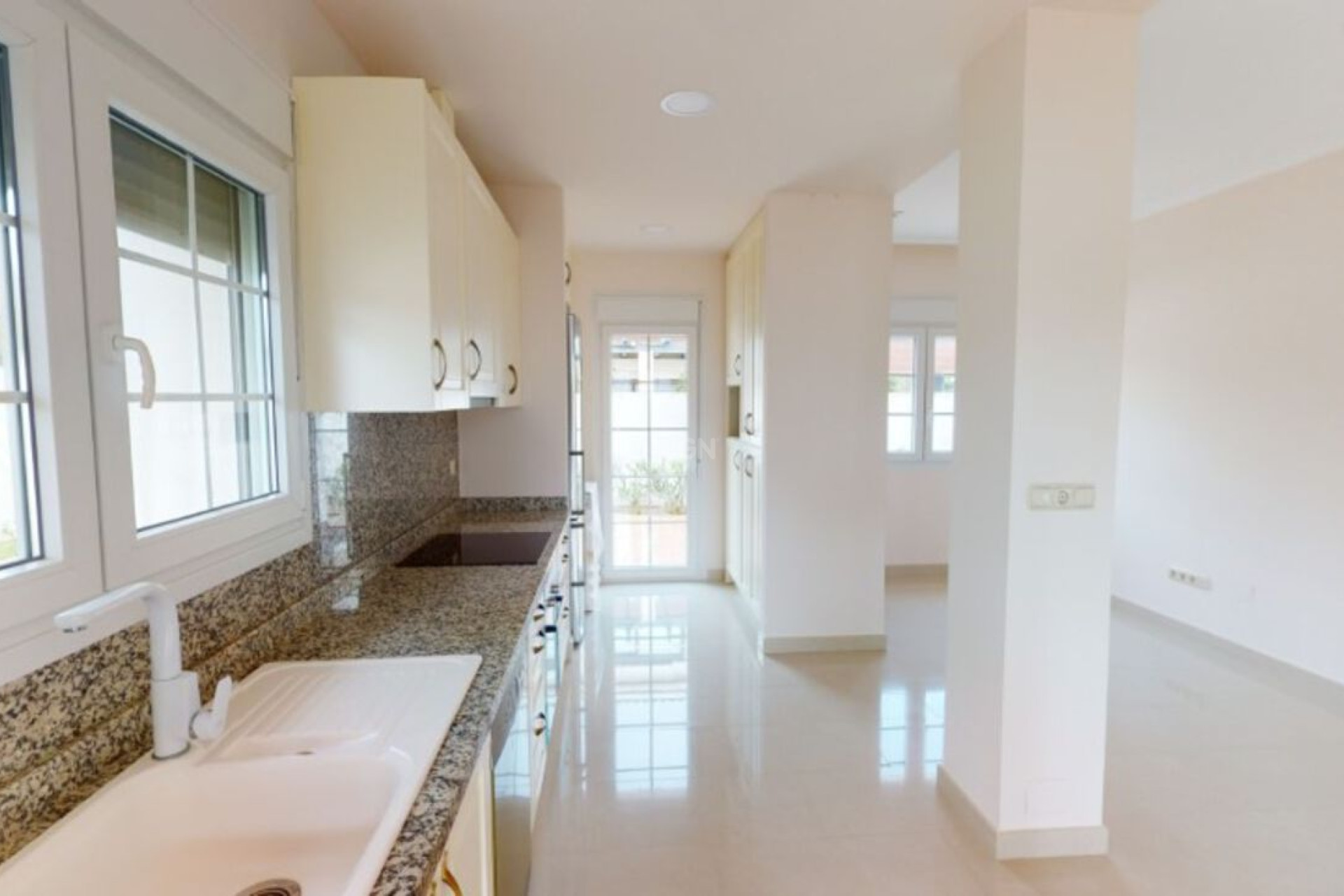 Odsprzedaż - Villa - Cabo Roig - Costa Blanca