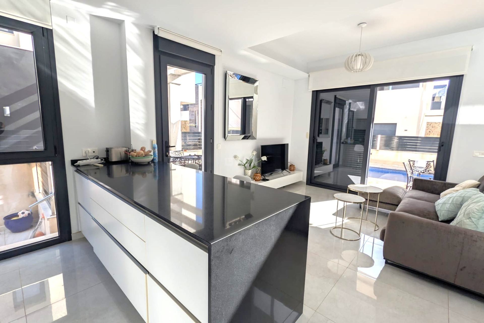 Odsprzedaż - Villa - Cabo Roig - Costa Blanca