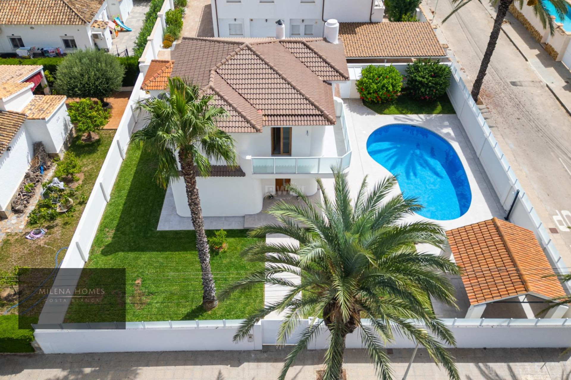 Odsprzedaż - Villa - Cabo Roig
