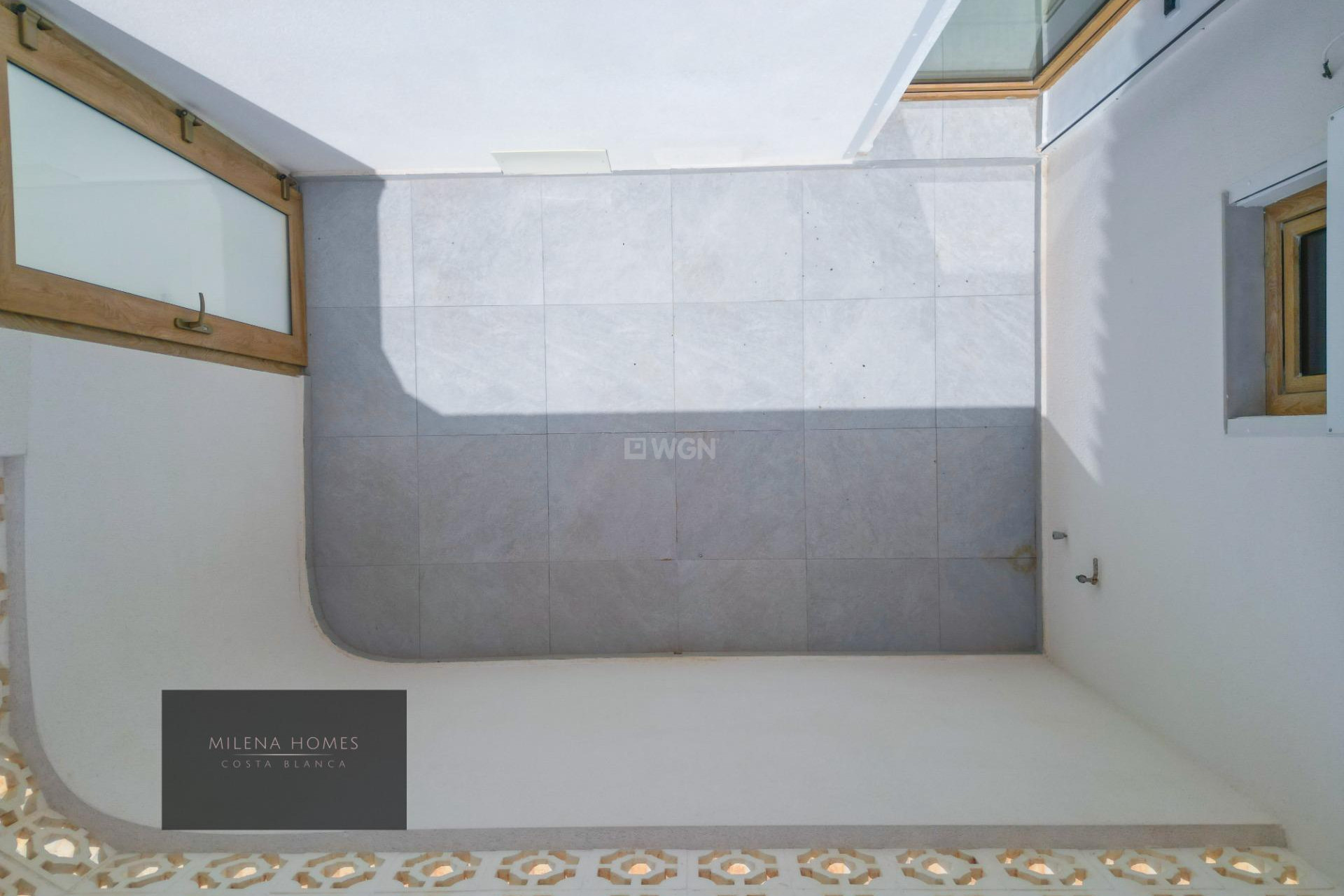 Odsprzedaż - Villa - Cabo Roig