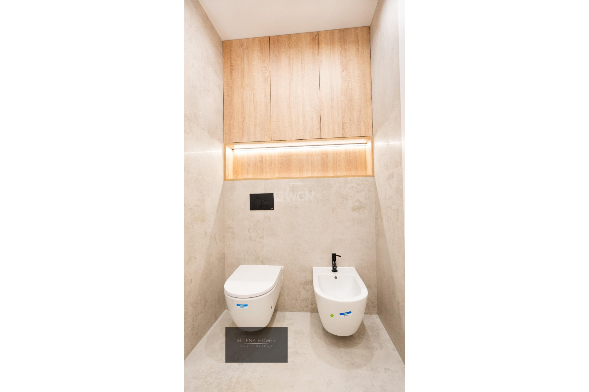 Odsprzedaż - Villa - Cabo Roig