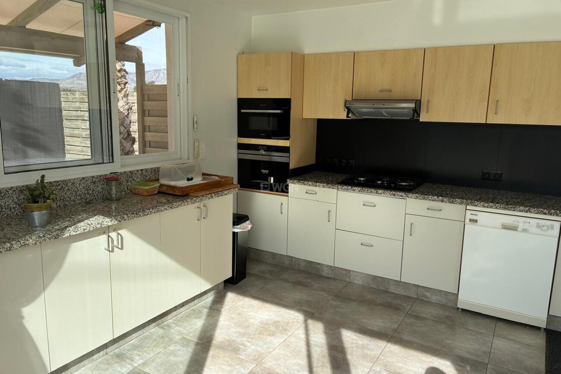 Odsprzedaż - Villa - Crevillent - Costa Blanca