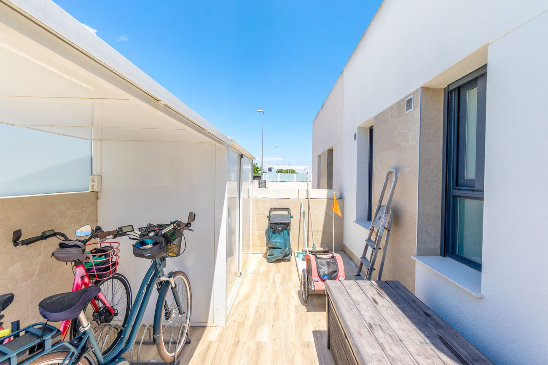 Odsprzedaż - Villa - Daya Nueva - Costa Blanca