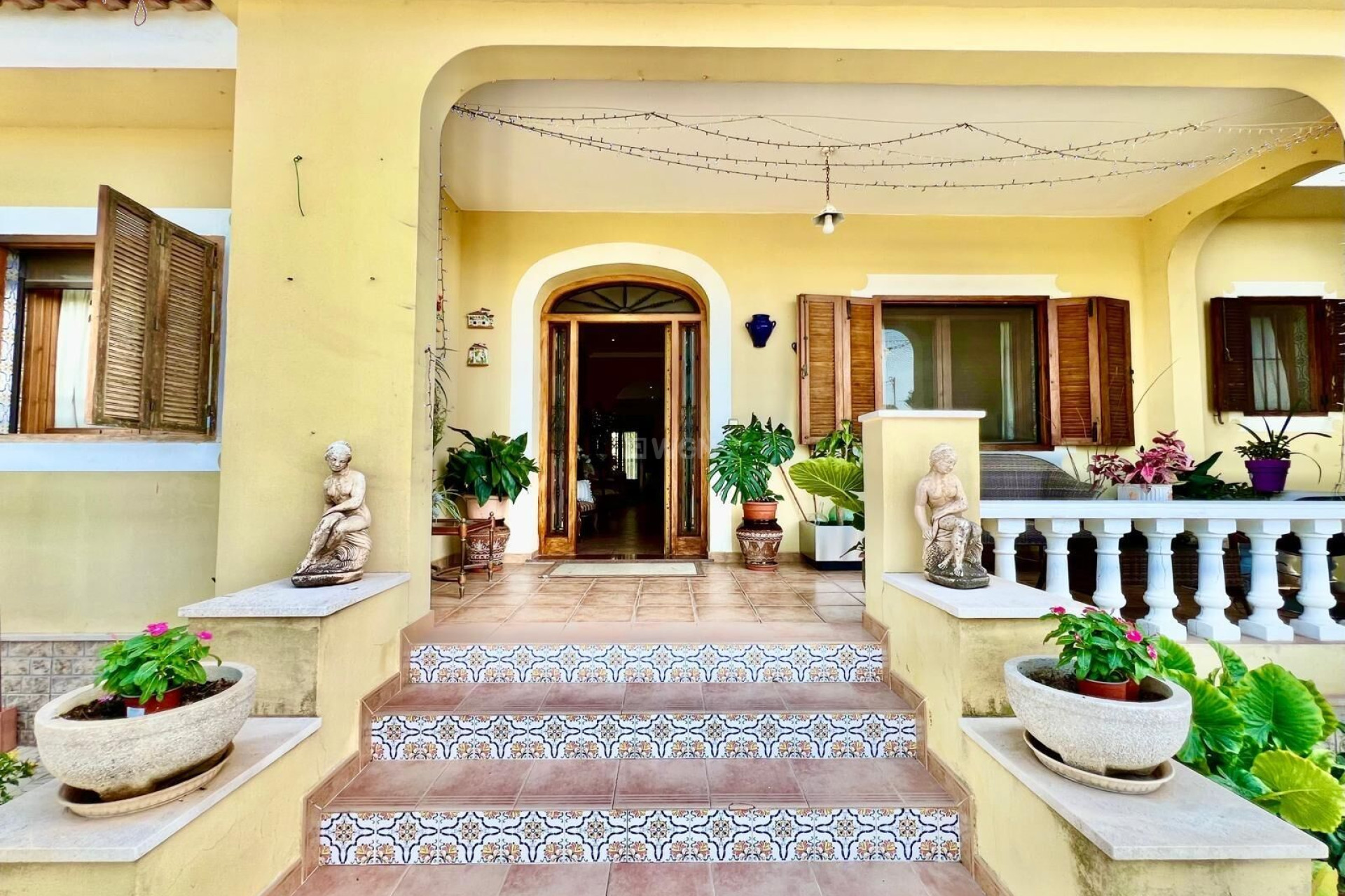 Odsprzedaż - Villa - Daya Vieja - Costa Blanca Sur