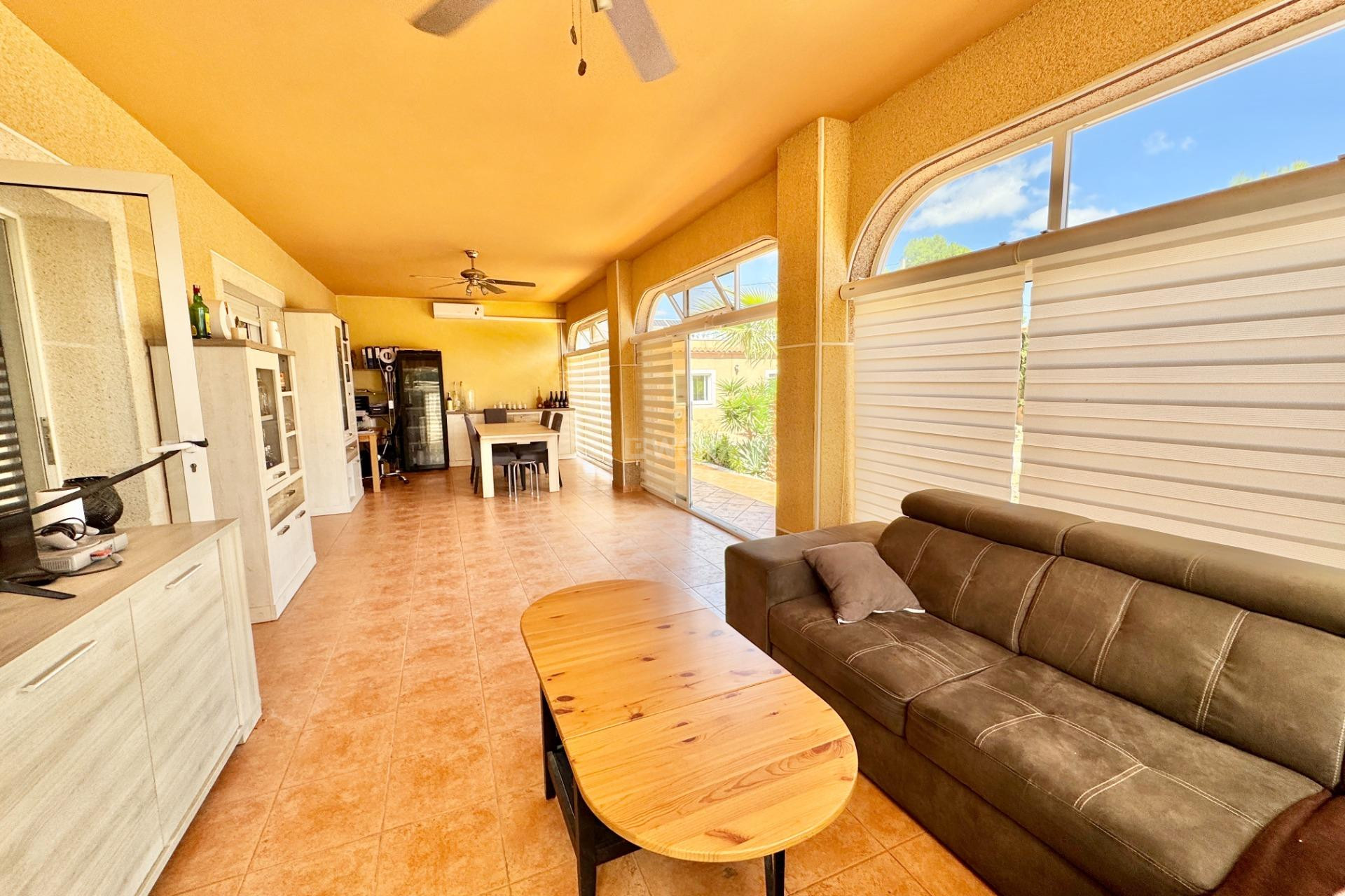 Odsprzedaż - Villa - Dolores - Cmno. Escorredor