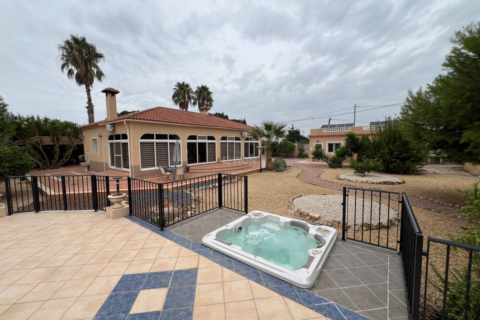 Odsprzedaż - Villa - Dolores - Cmno. Escorredor