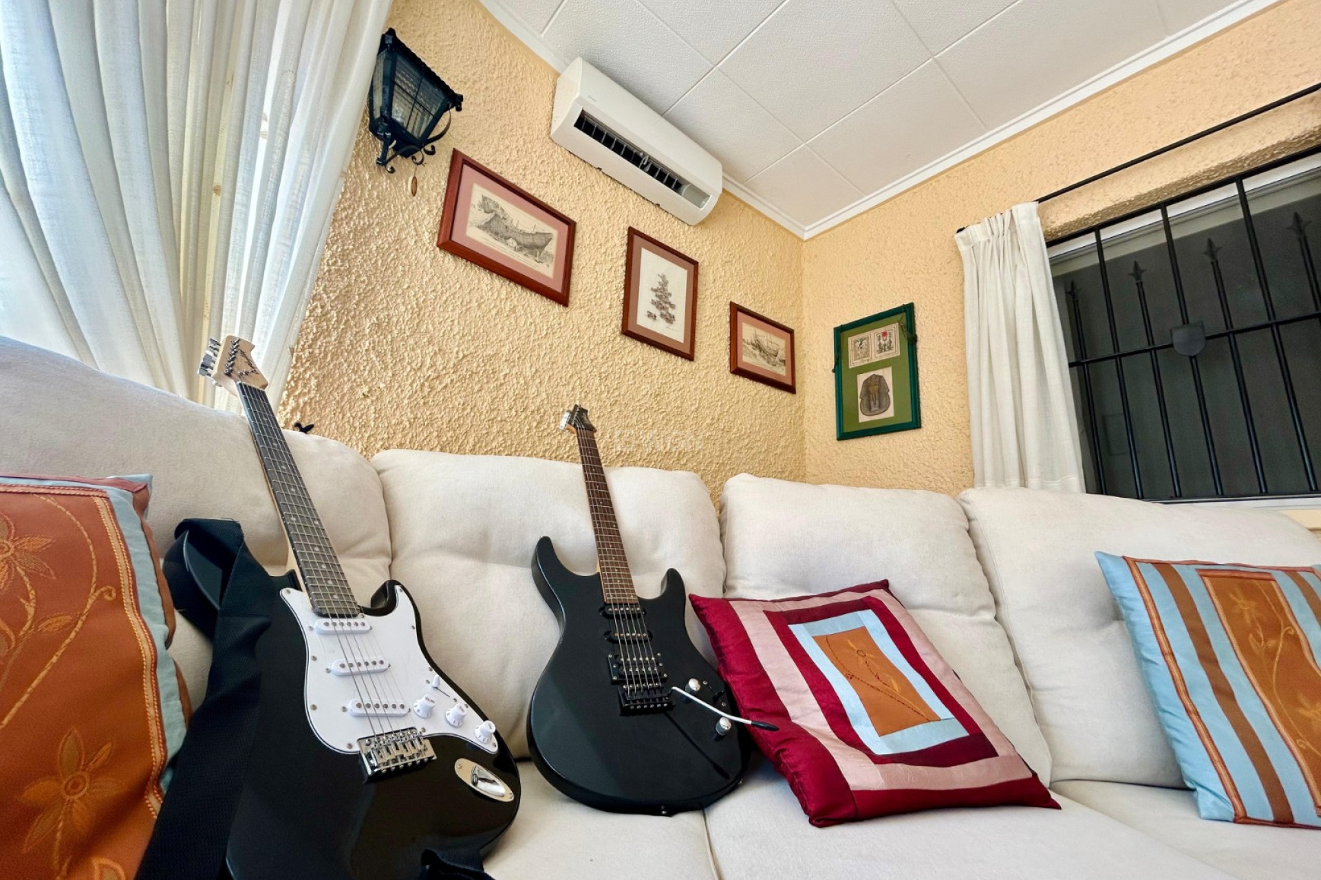 Odsprzedaż - Villa - El Chaparral - Inland