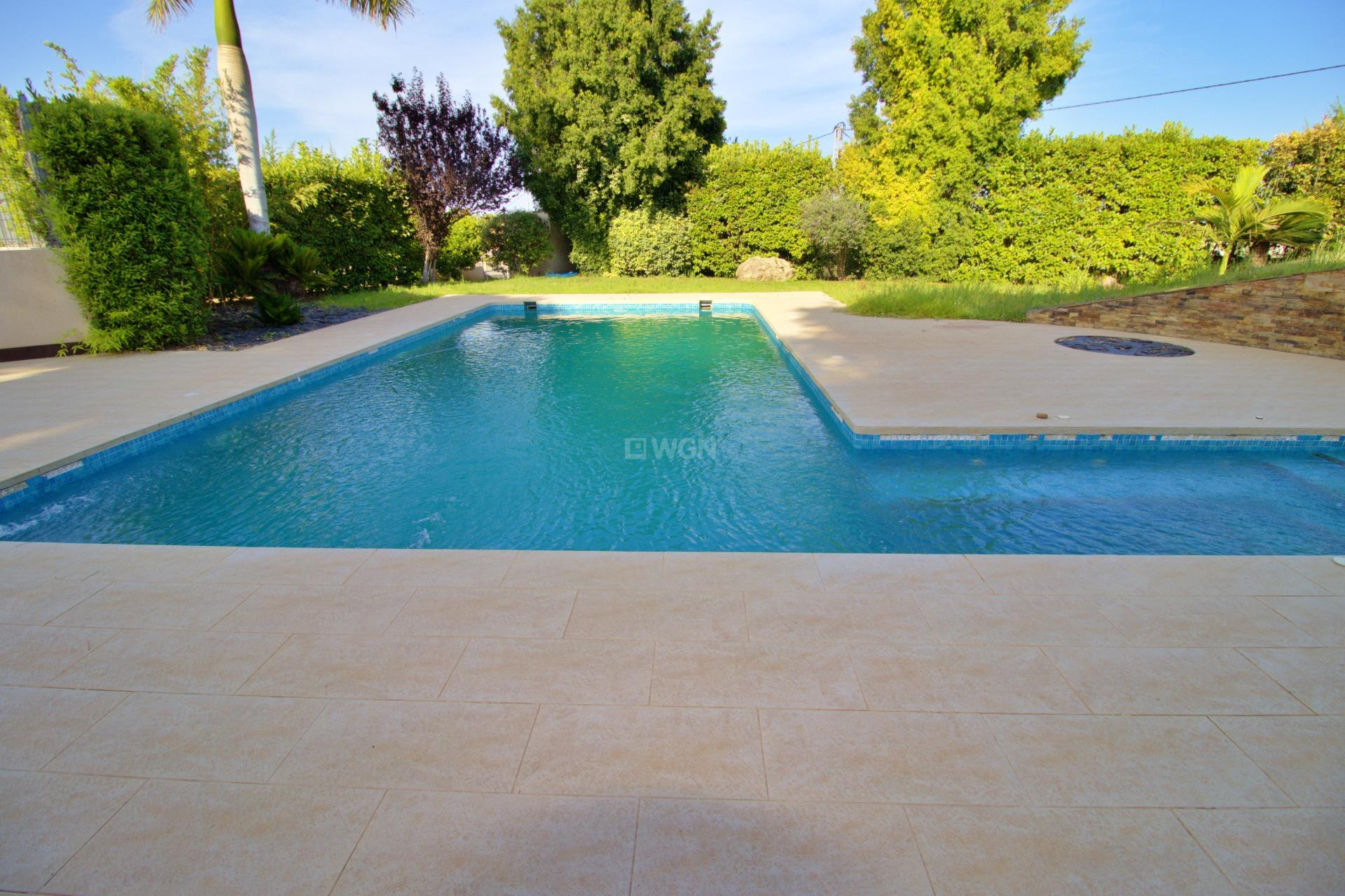 Odsprzedaż - Villa - Elche Pedanías - Peña las Águilas