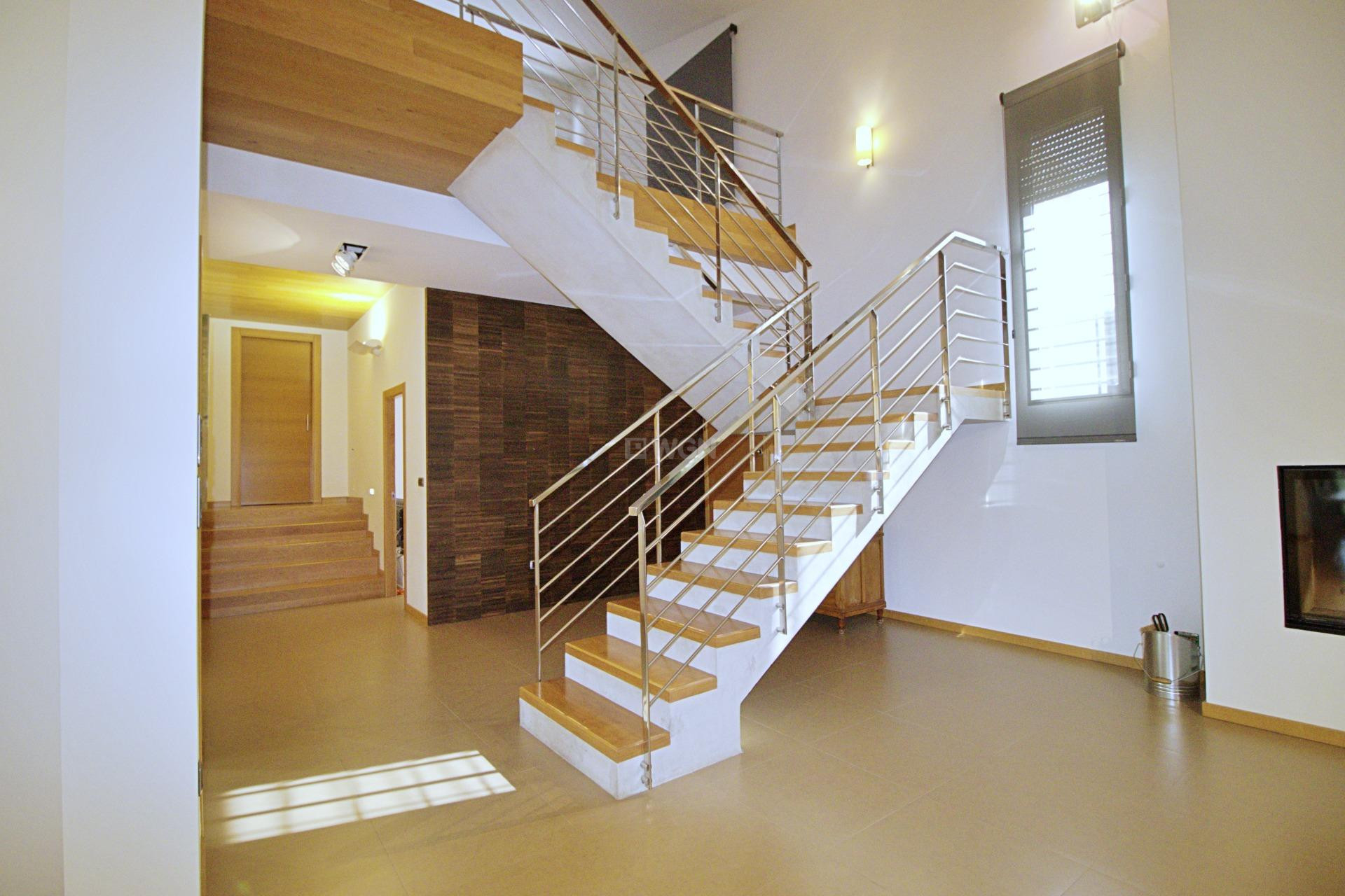 Odsprzedaż - Villa - Elche Pedanías - Peña las Águilas