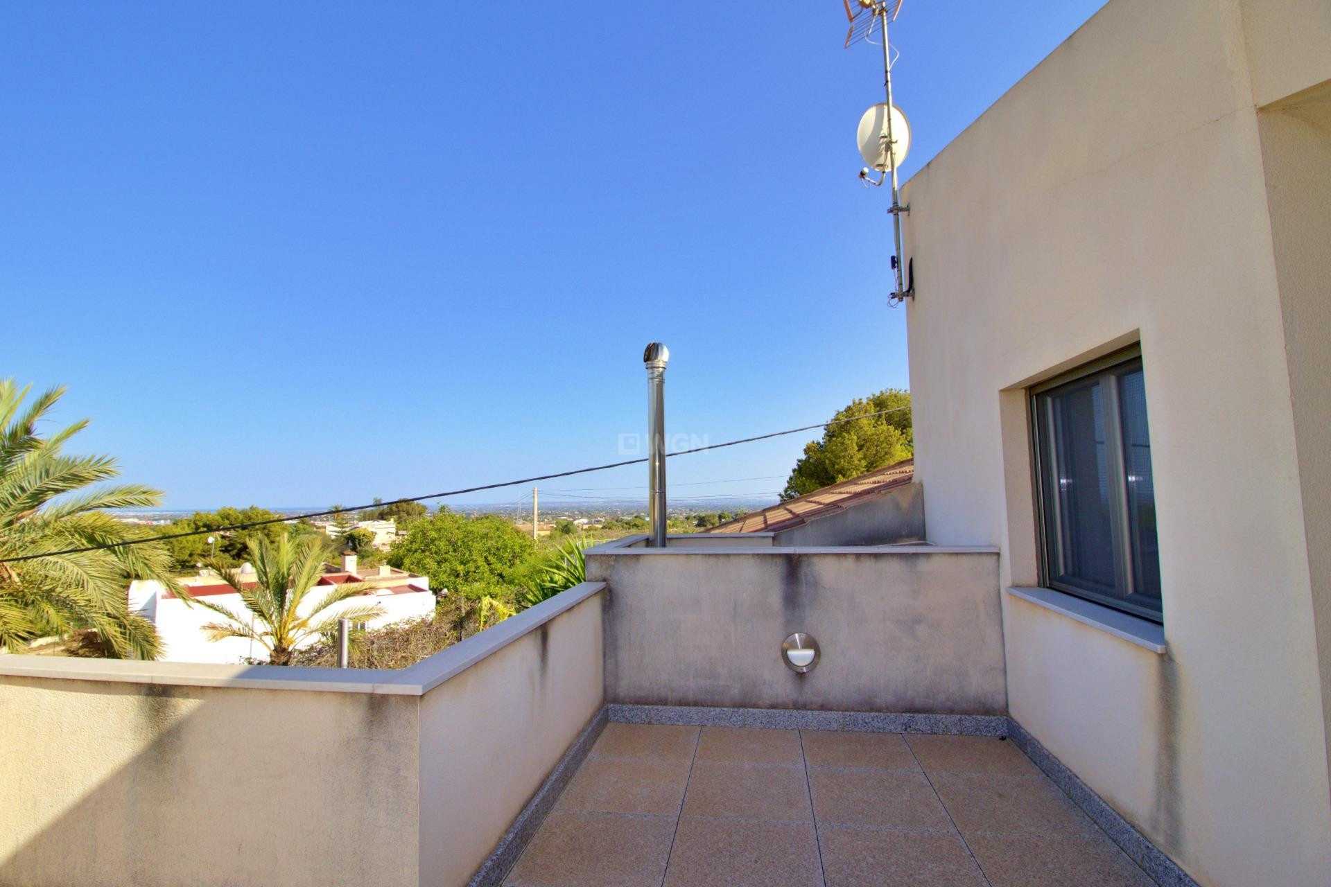 Odsprzedaż - Villa - Elche Pedanías - Peña las Águilas