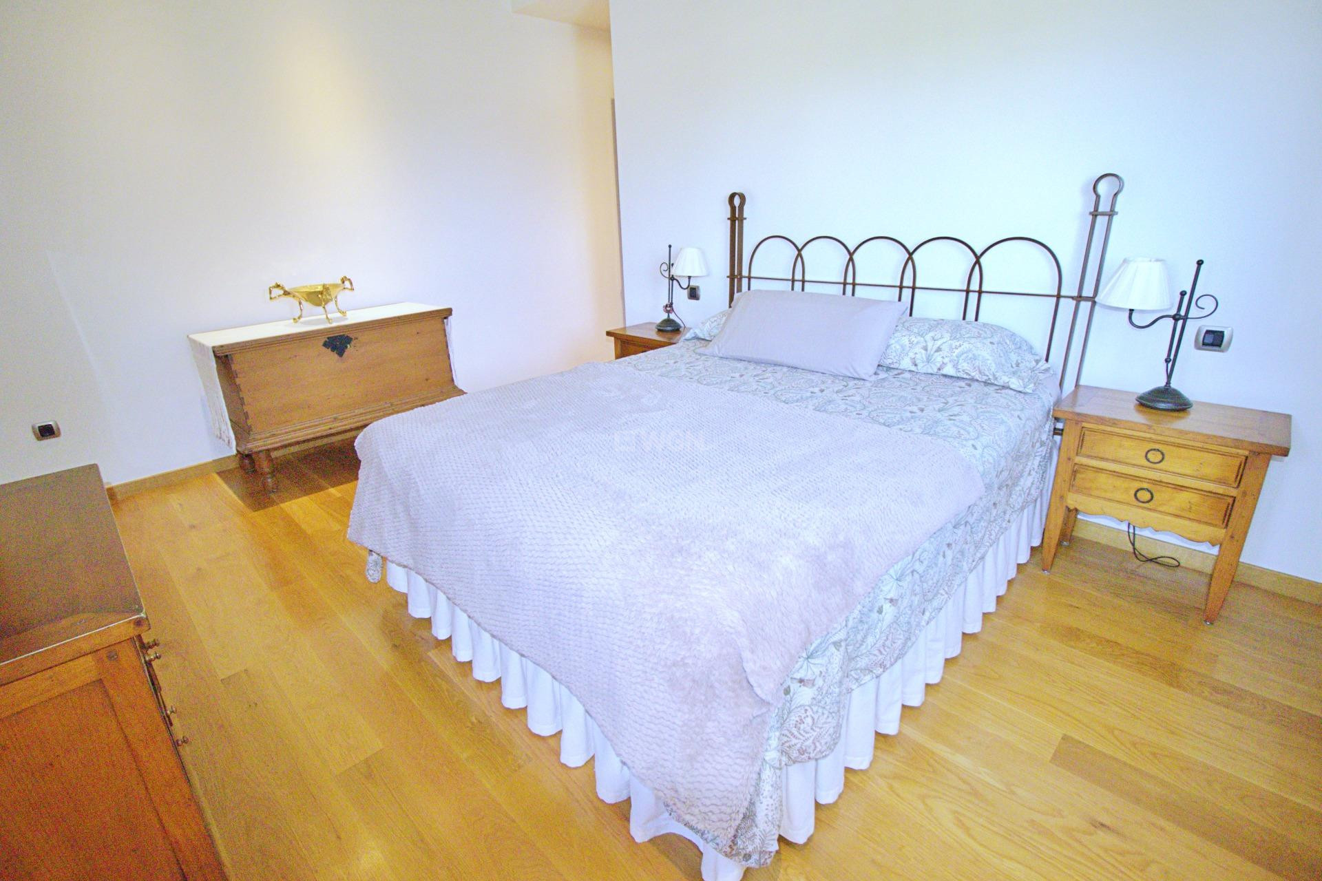 Odsprzedaż - Villa - Elche Pedanías - Peña las Águilas