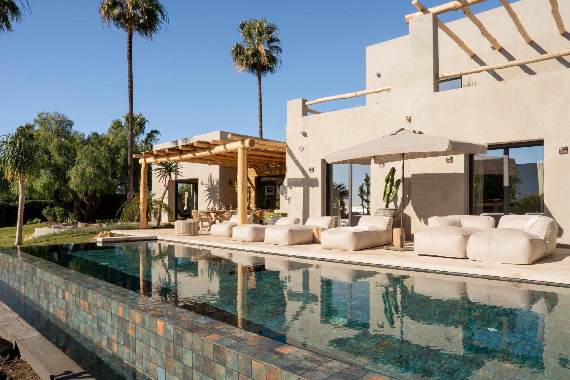 Odsprzedaż - Villa - Estepona - Parque Selwo Aventura