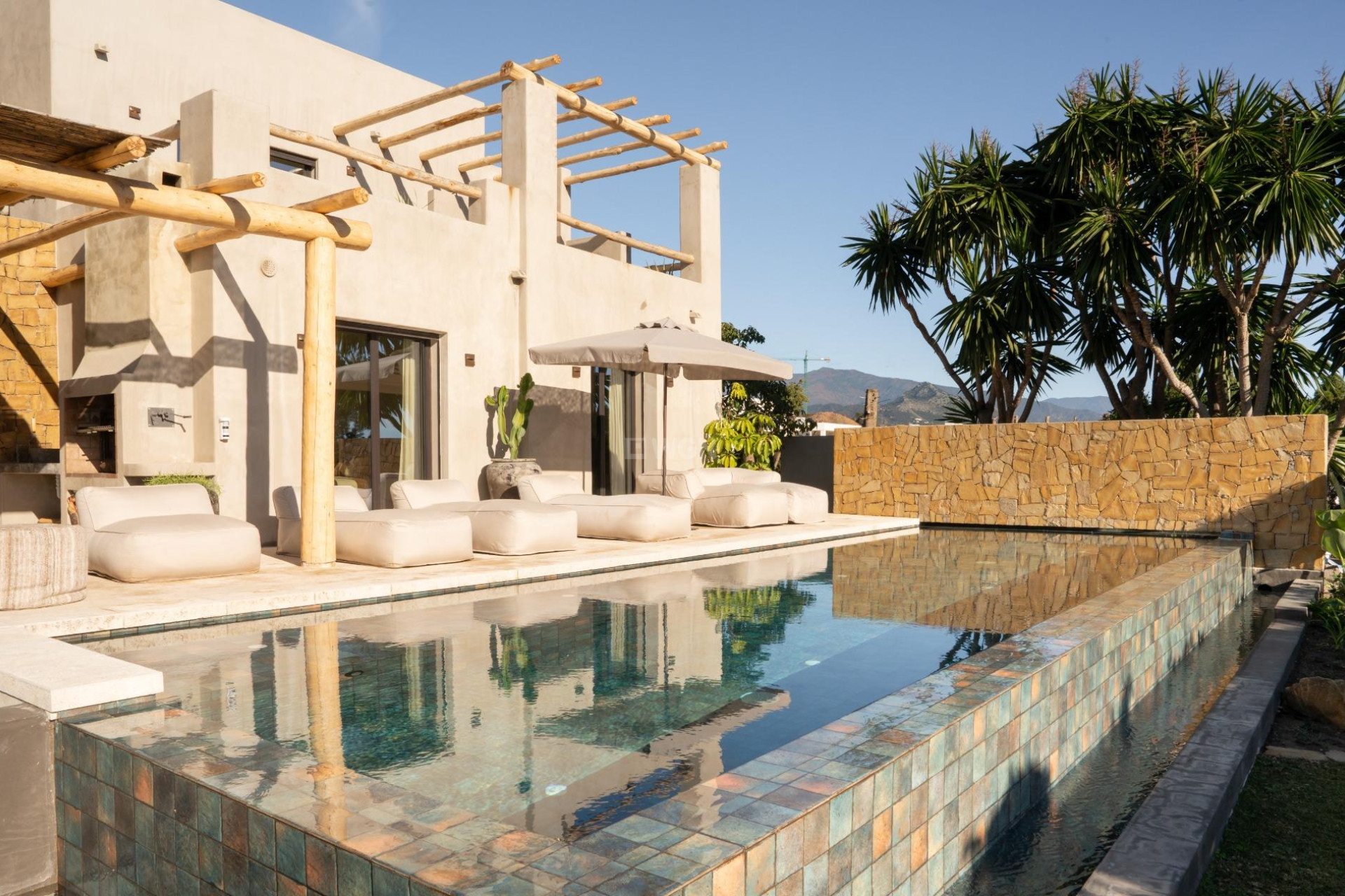 Odsprzedaż - Villa - Estepona - Parque Selwo Aventura