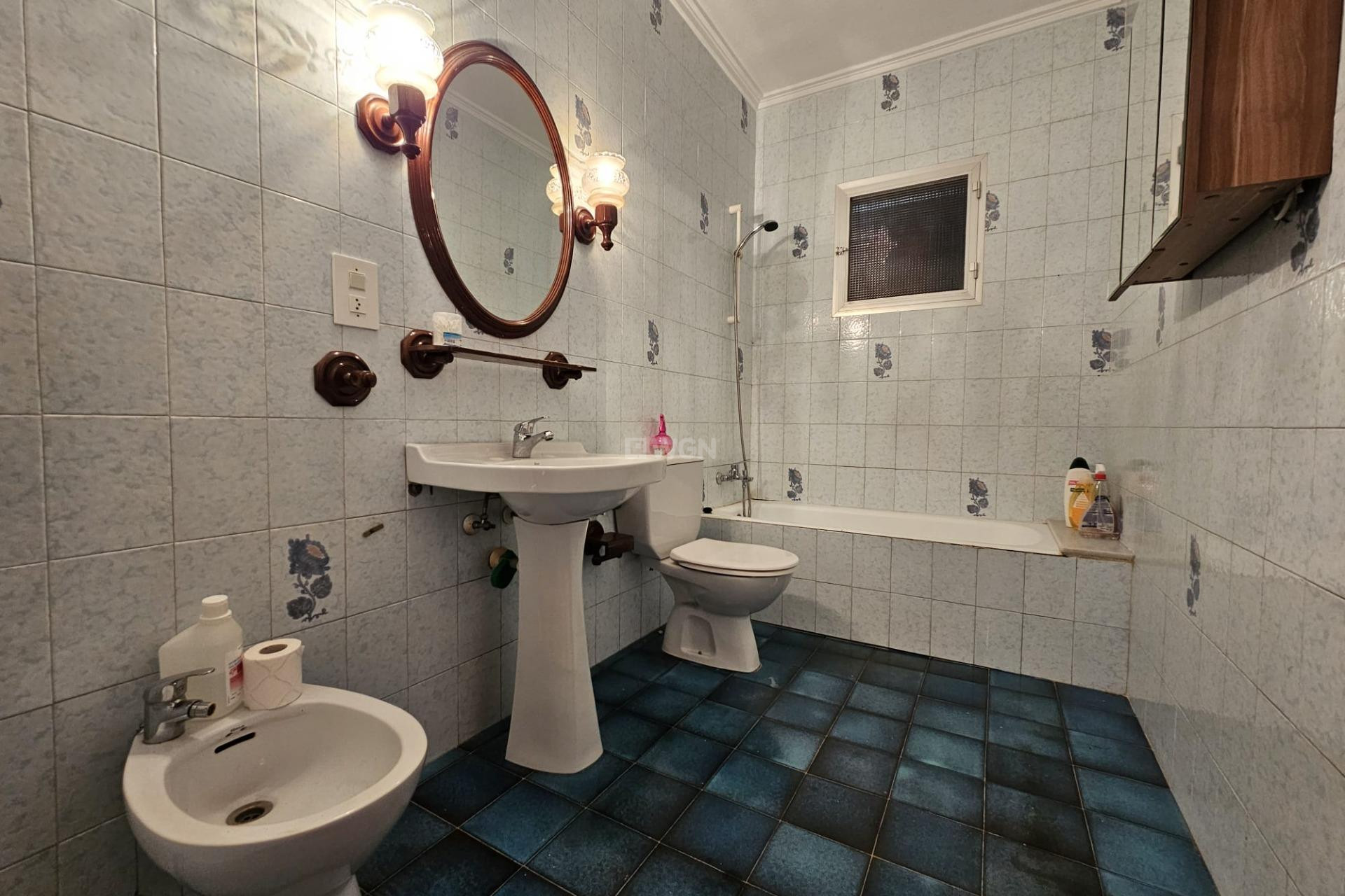 Odsprzedaż - Villa - Guardamar del Segura - Buenavista