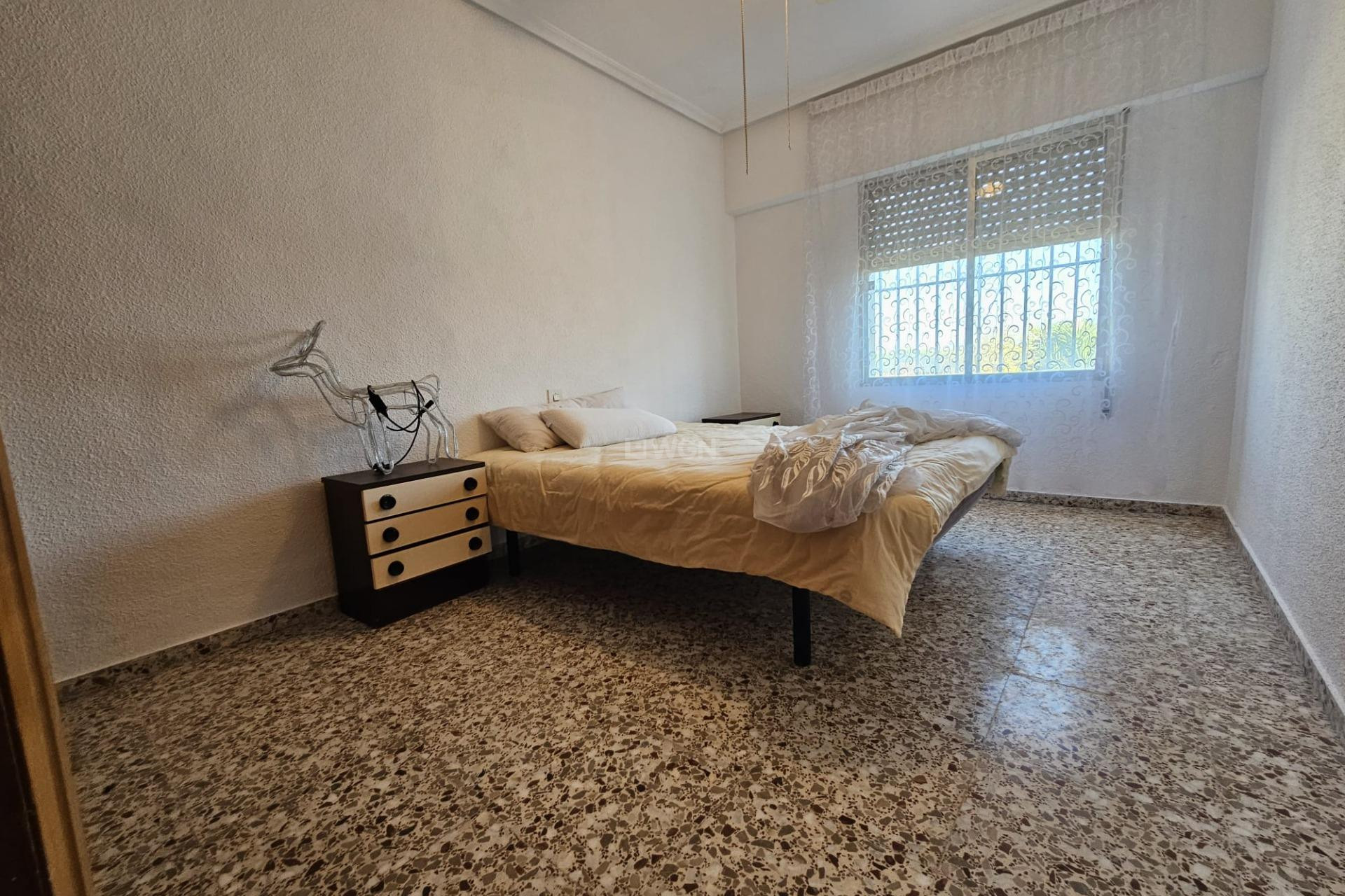 Odsprzedaż - Villa - Guardamar del Segura - Buenavista