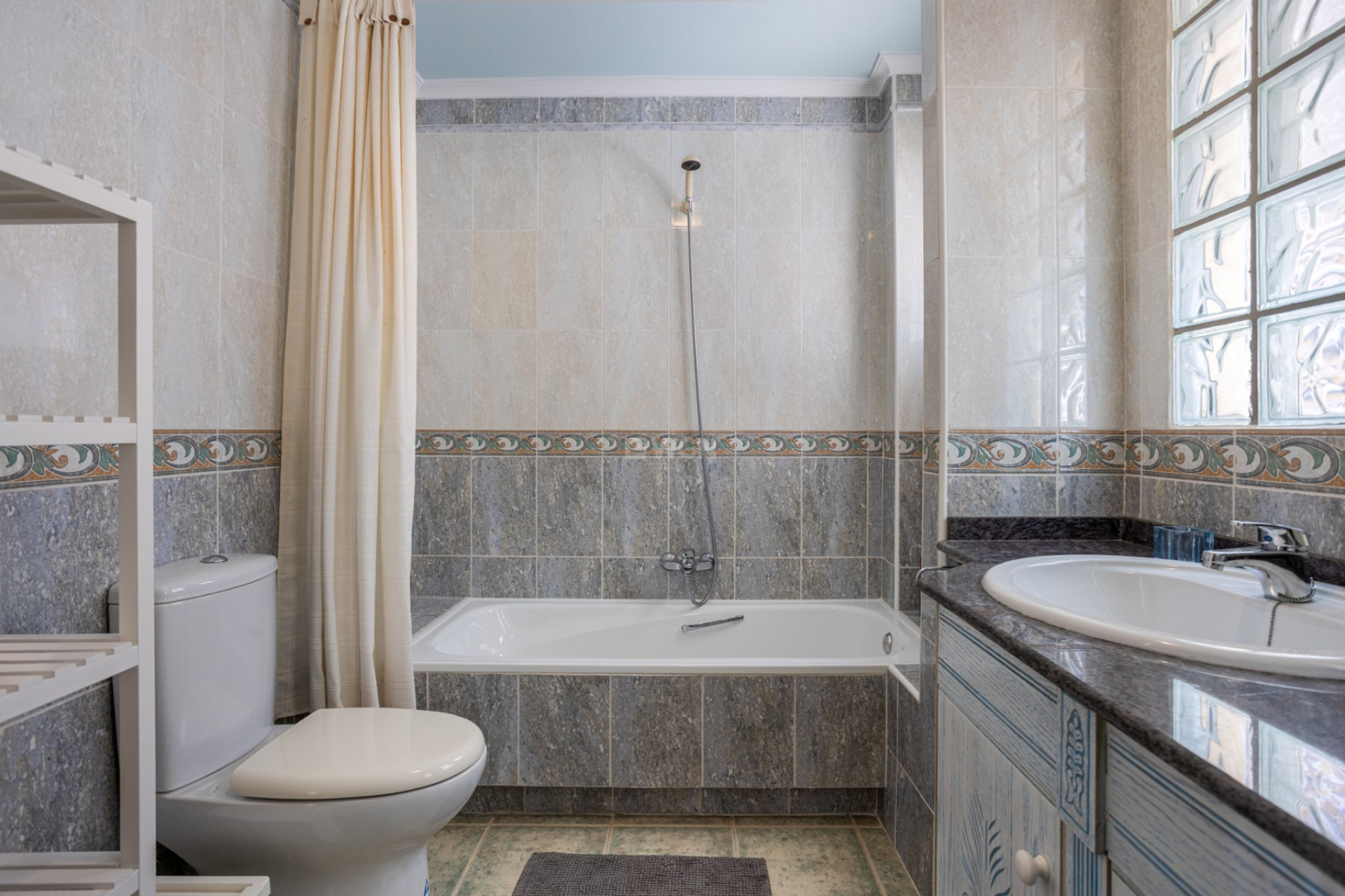 Odsprzedaż - Villa - Guardamar del Segura - Costa Blanca