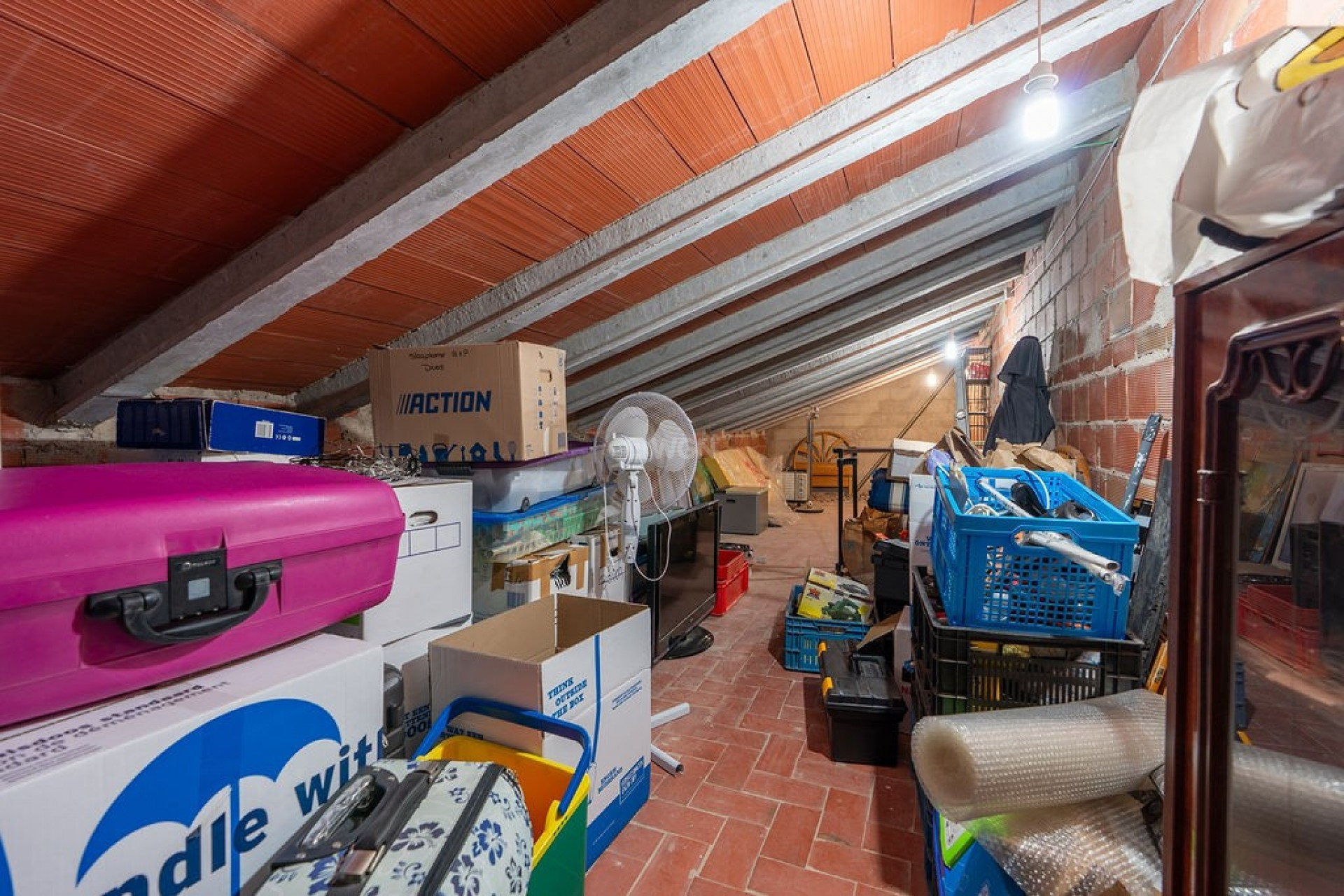 Odsprzedaż - Villa - Hondón de las Nieves - Inland